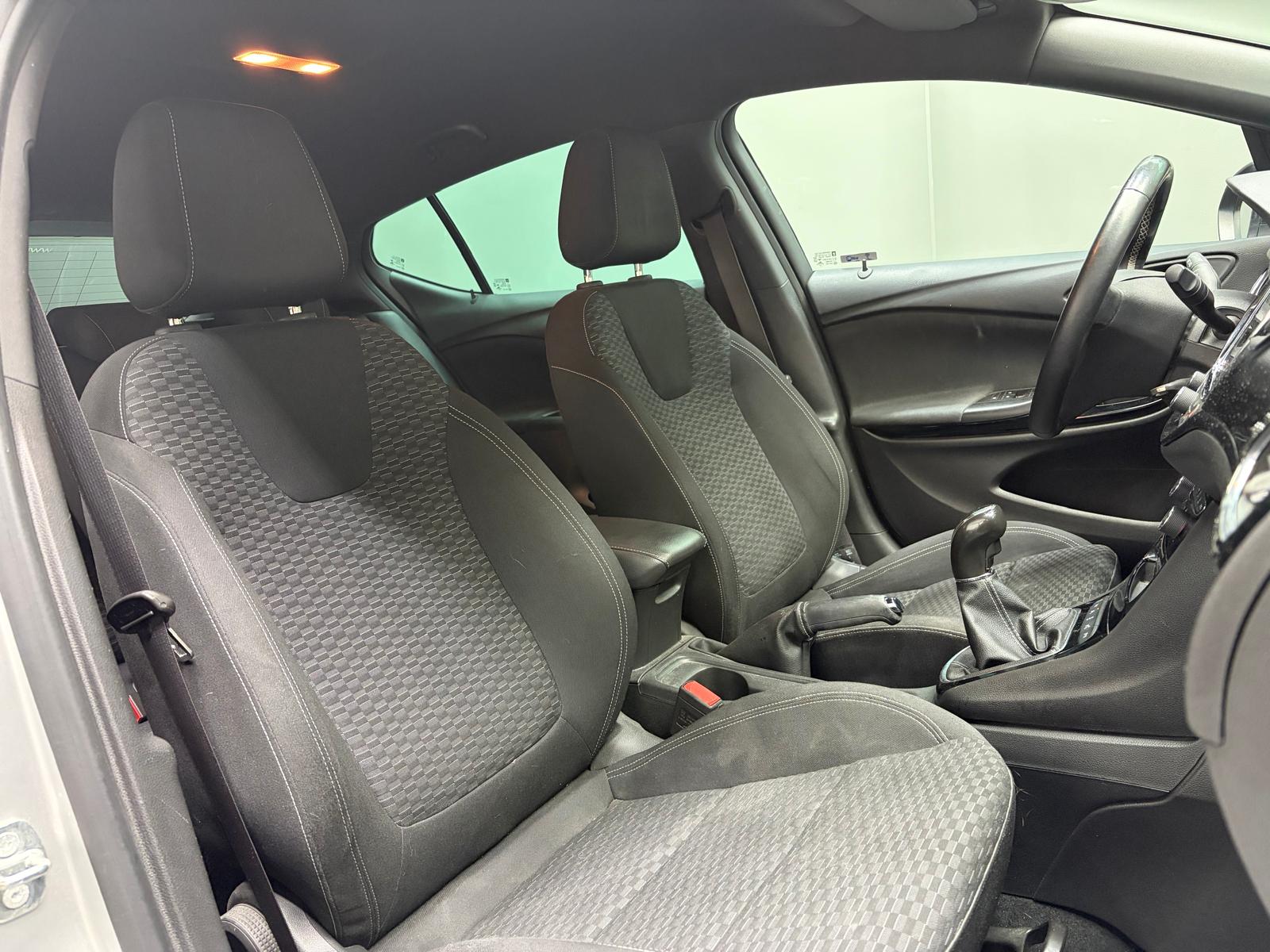OPEL Astra 1.4i Turbo Excellence-image-11