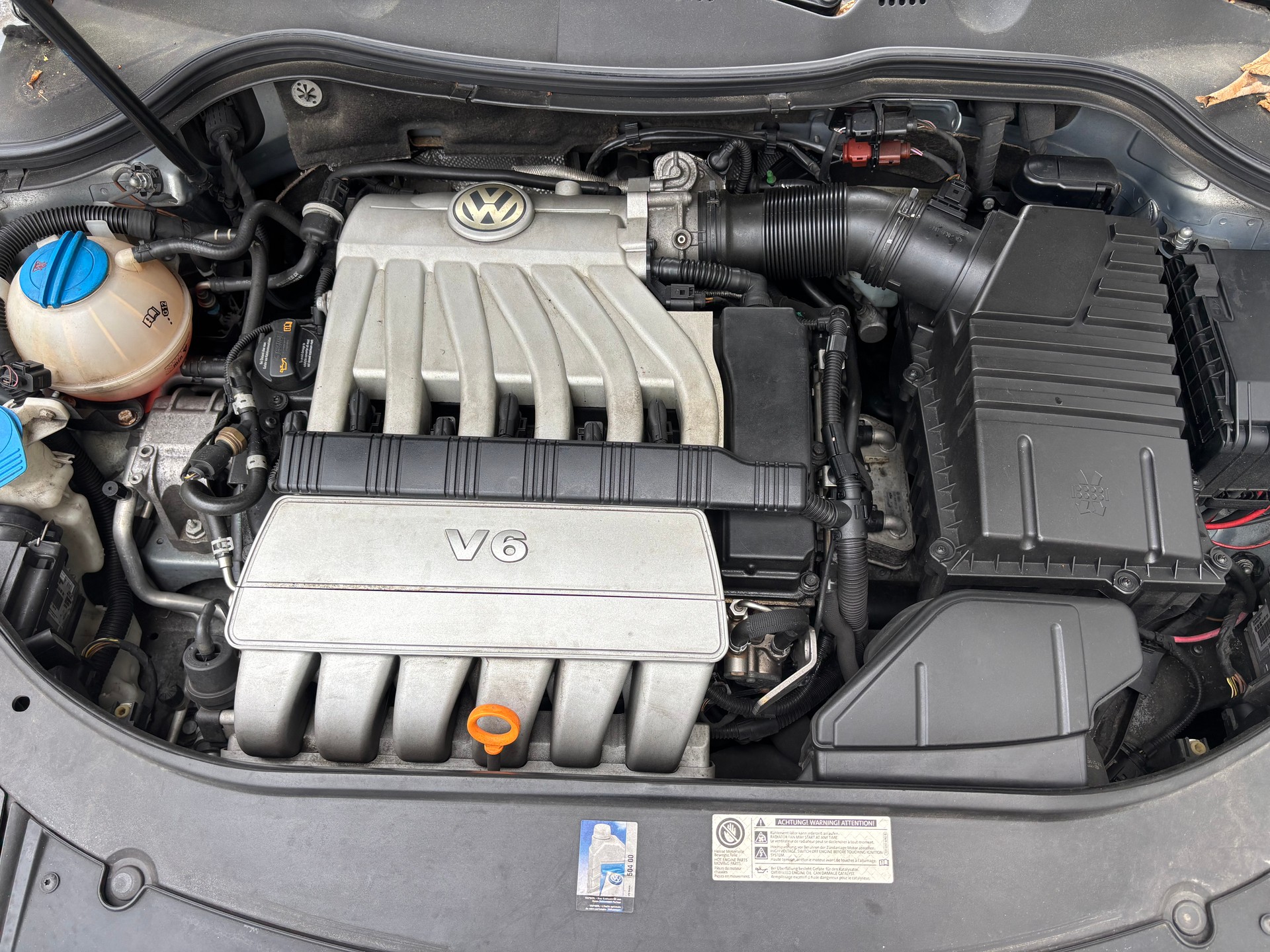 VW PASSAT-image-14