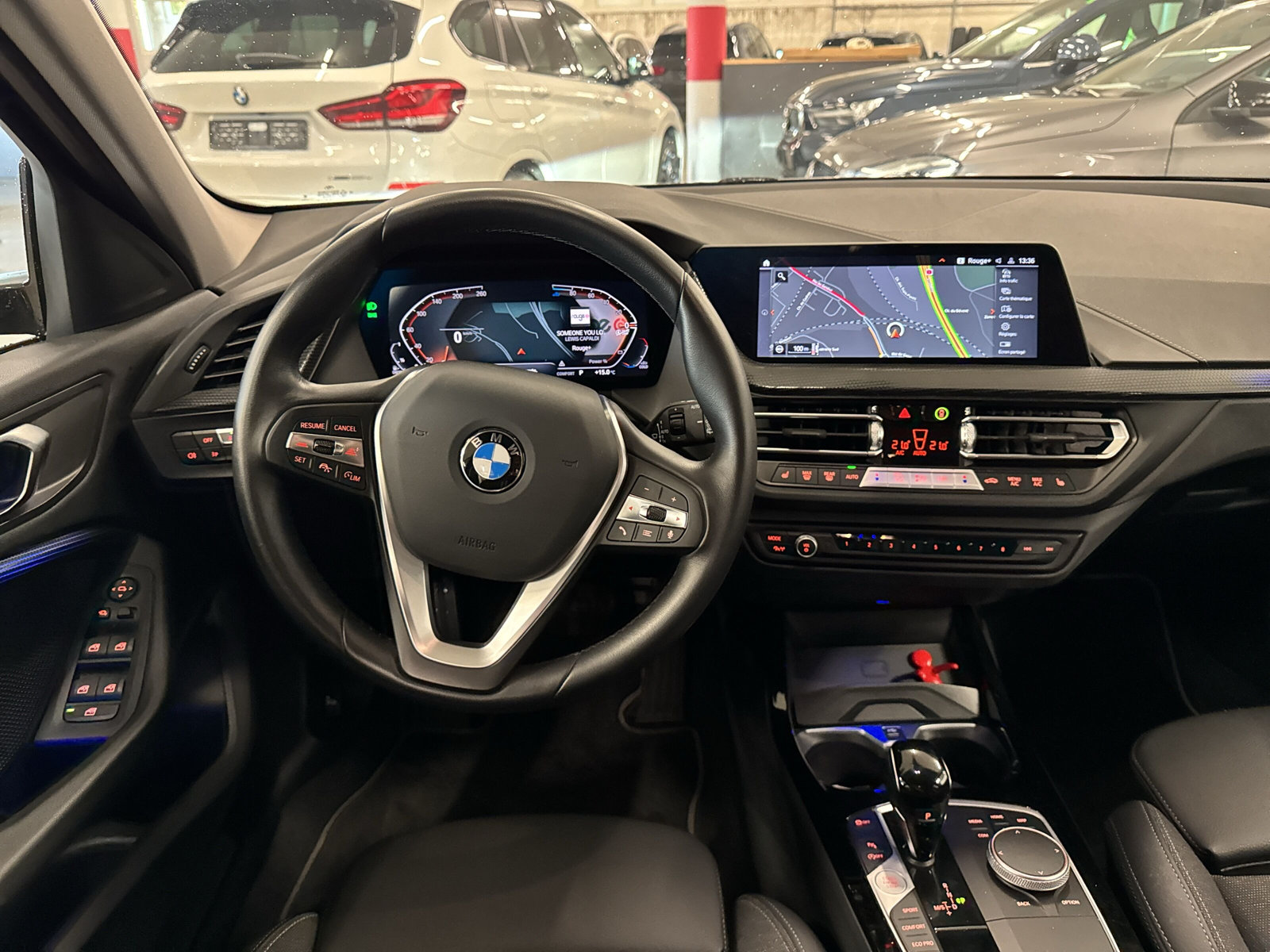BMW 120d xDrive Steptronic Sport Line-image-11