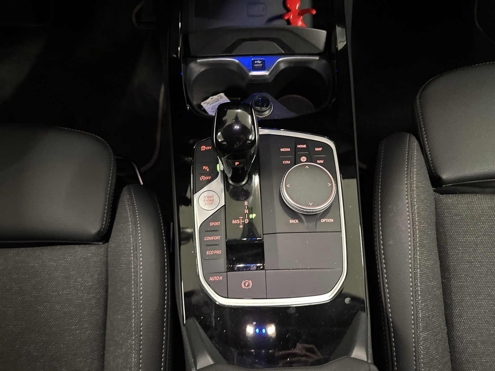 BMW 120d xDrive Steptronic Sport Line-image-12