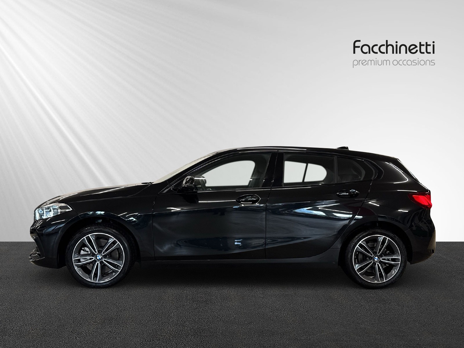 BMW 120d xDrive Steptronic Sport Line-image-1