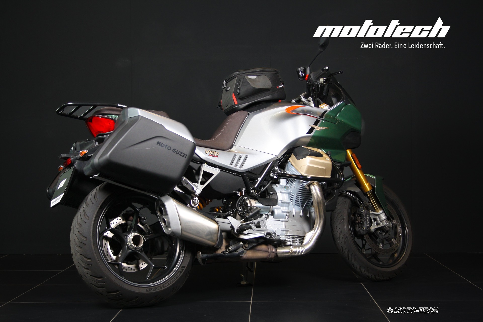 MOTO GUZZI V100 Mandello S-showroom-element-2