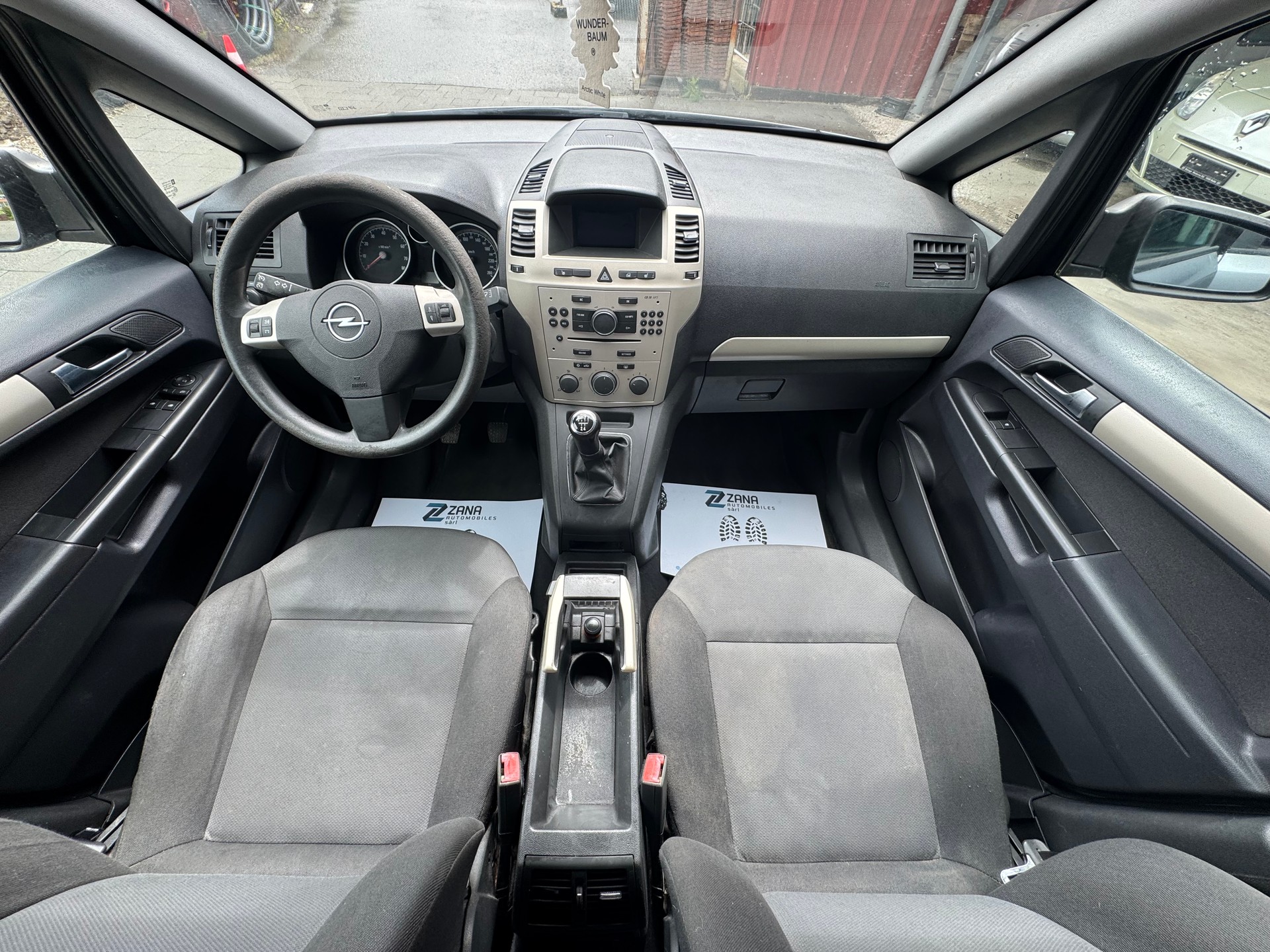 OPEL Zafira 1.8i 16V Cosmo-image-7