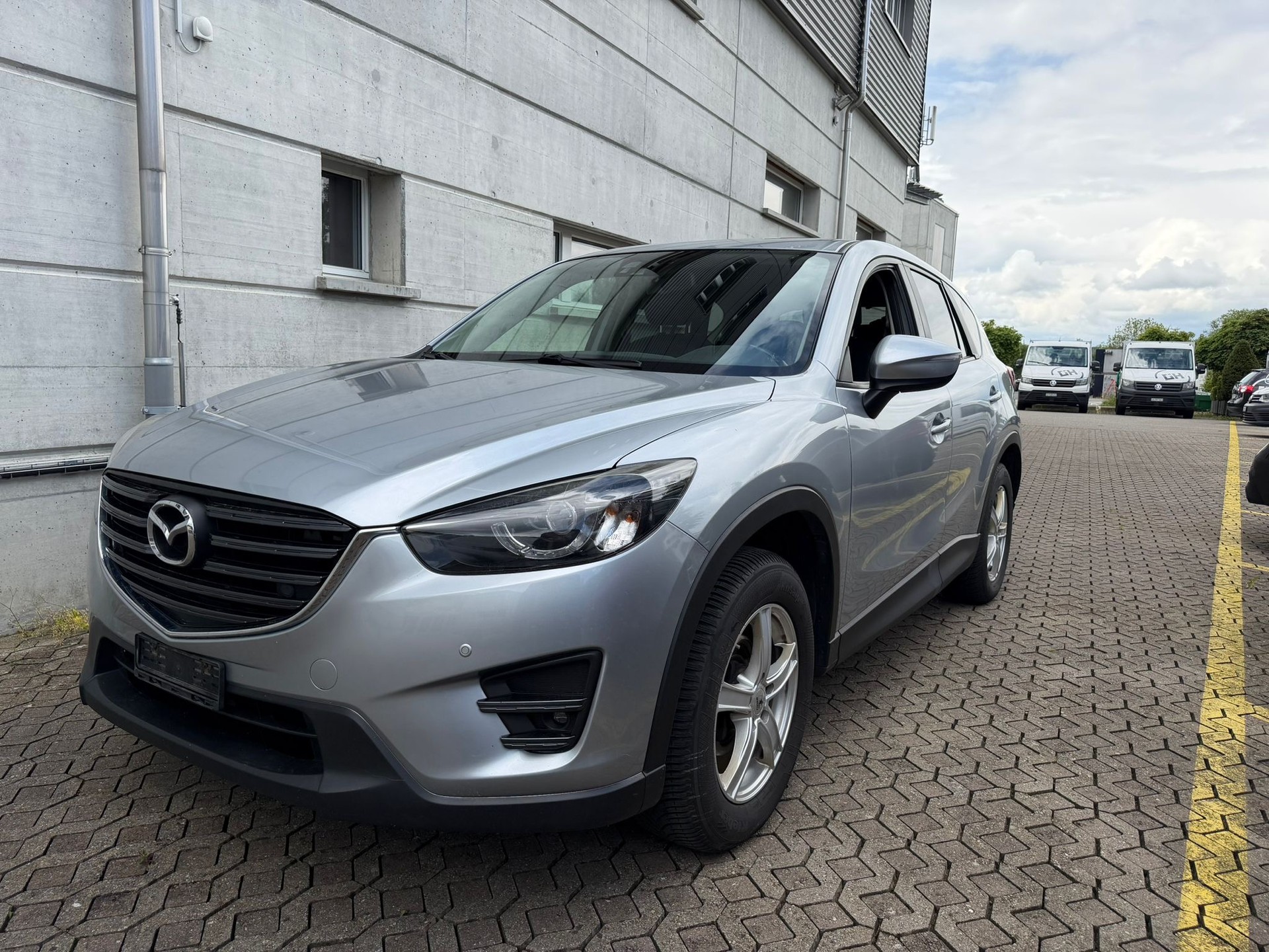 MAZDA CX-5 2.0 Revolution AWD-showroom-element-2