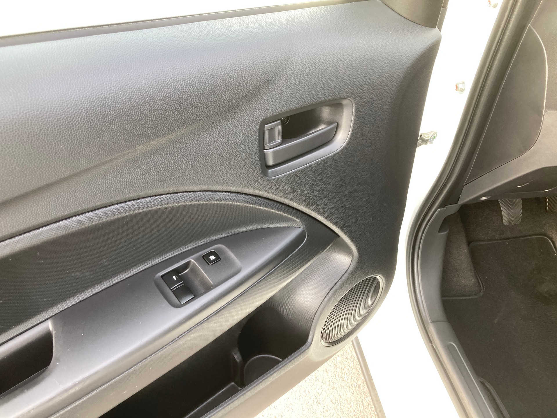 MITSUBISHI Space Star 1.2 Inform-image-9