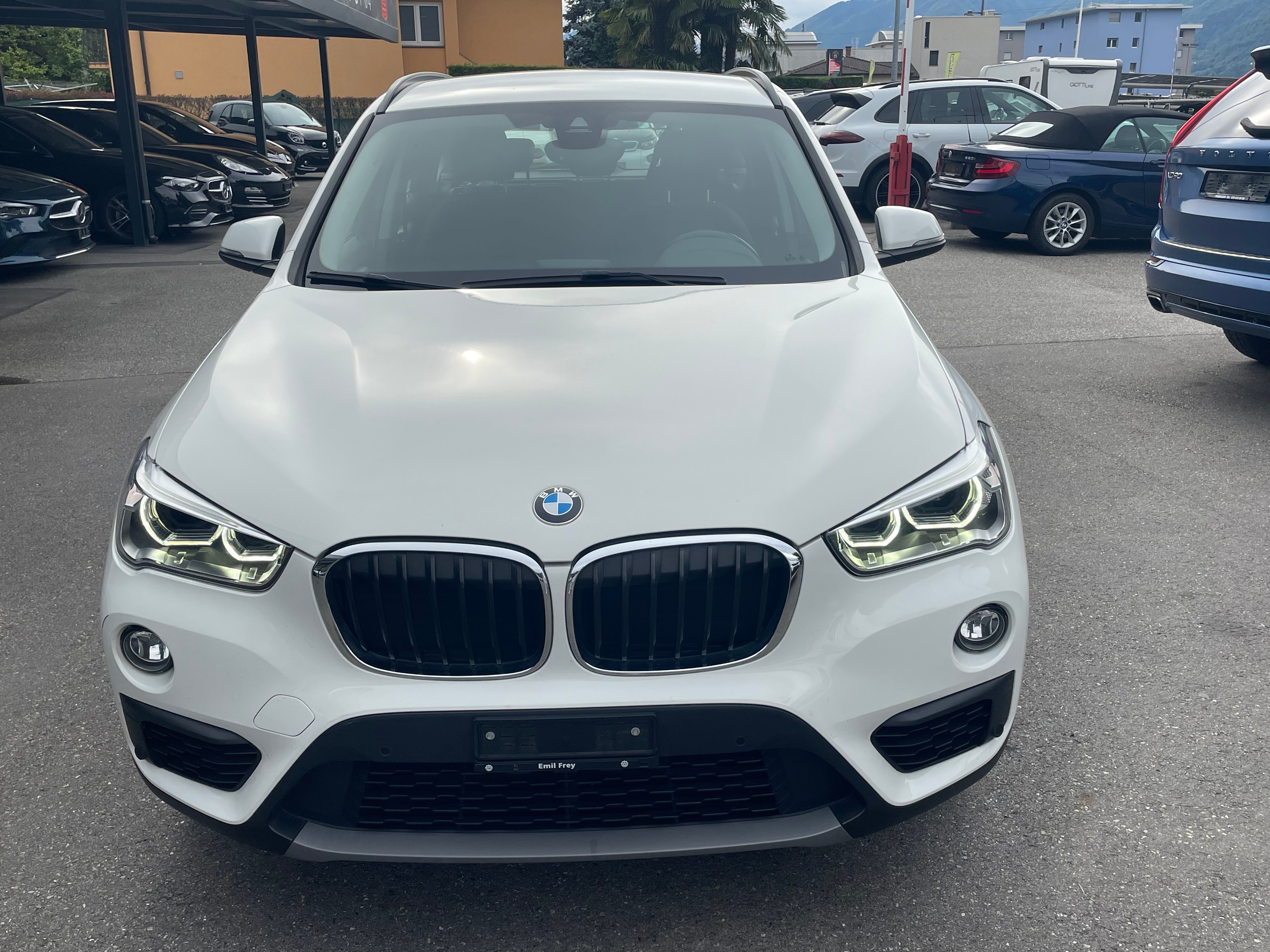 Car photo