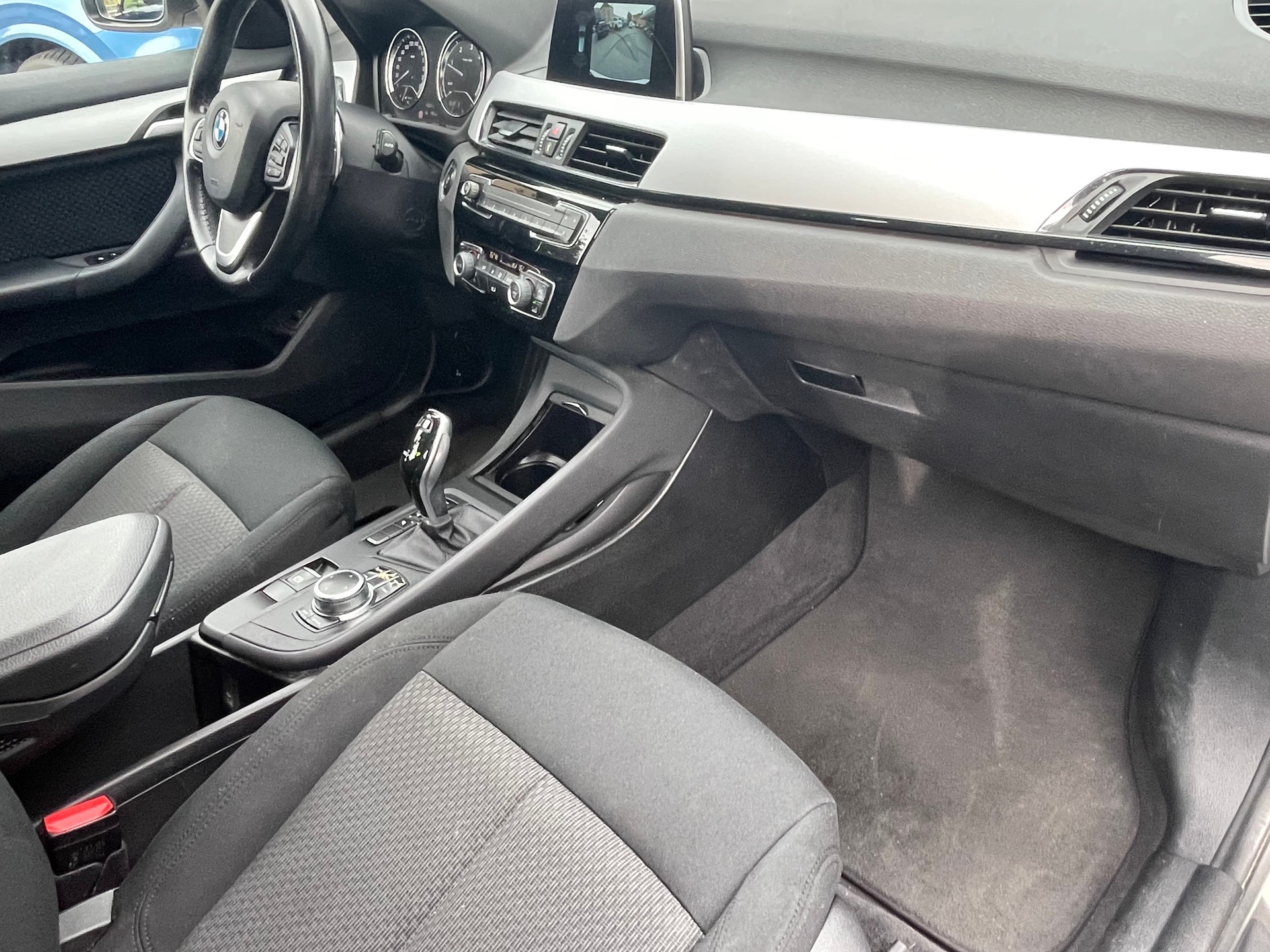 BMW X1 sDrive 18d Steptronic-image-12