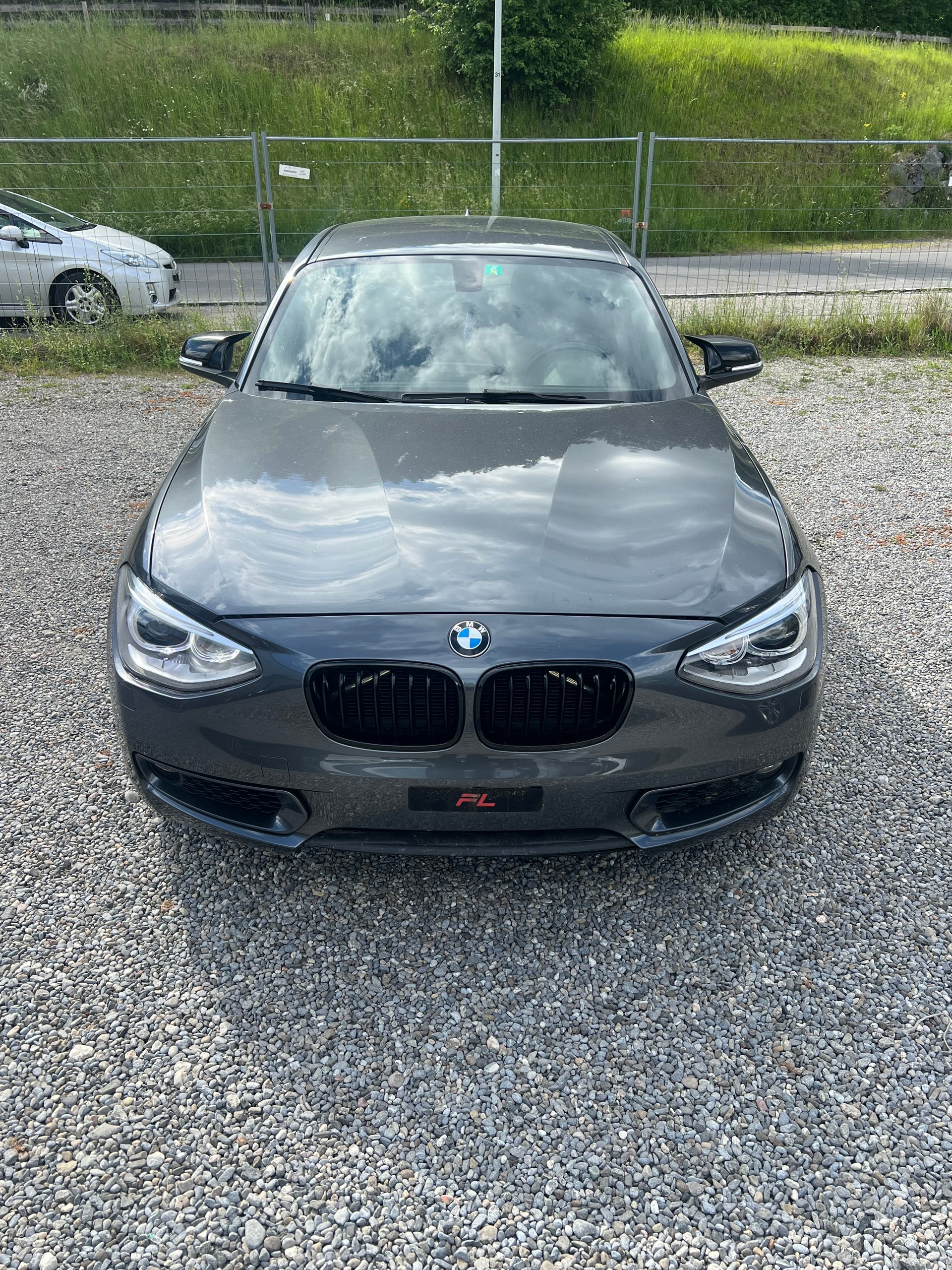 BMW 118i Sport Line Steptronic-image-1
