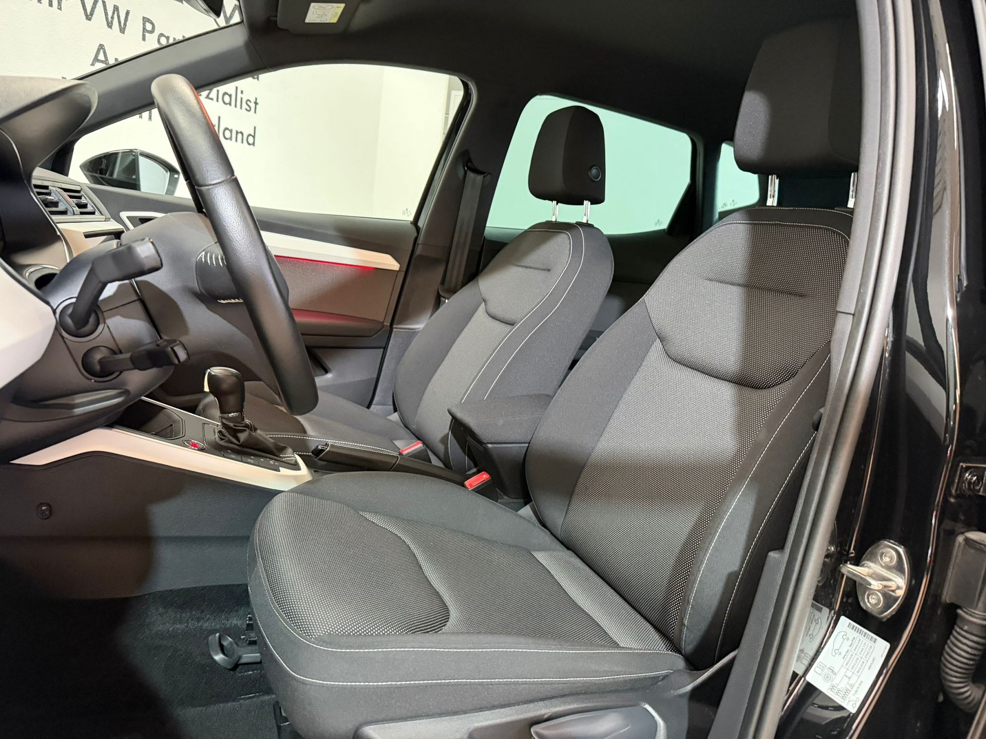 SEAT Arona 1.0 TSI Eco Last Edition DSG-image-6