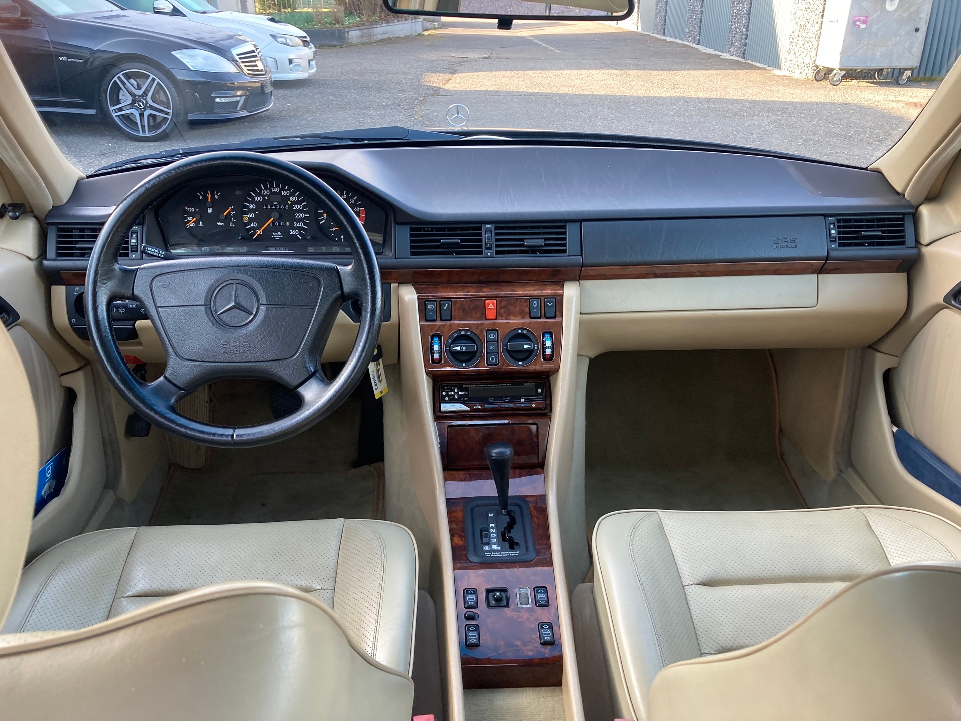 MERCEDES-BENZ 500 E Automatic *Veteran*-image-7