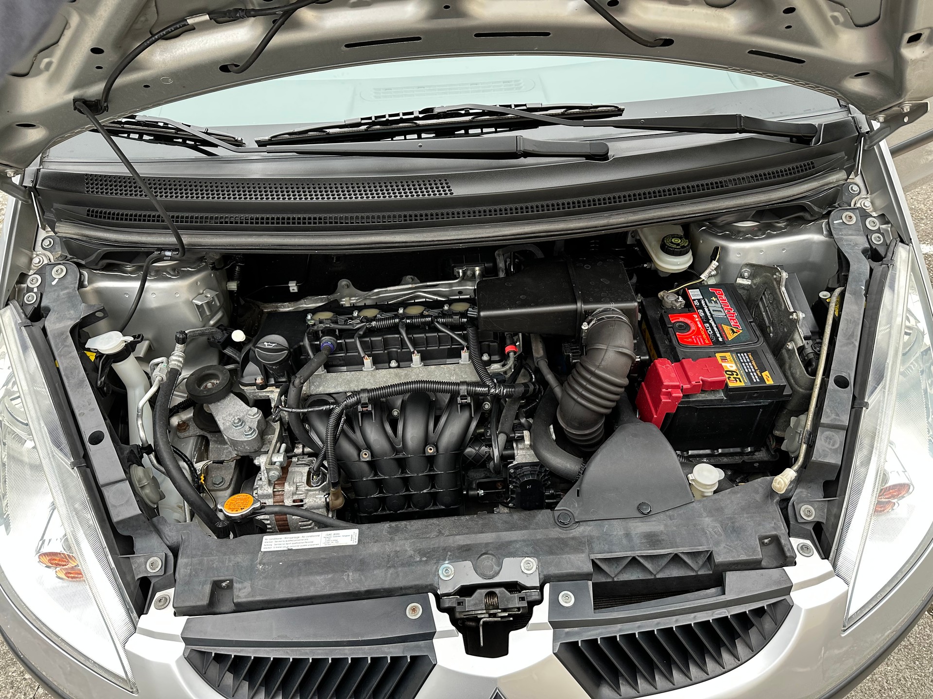 MITSUBISHI Colt 1.3 16V Invite-image-10