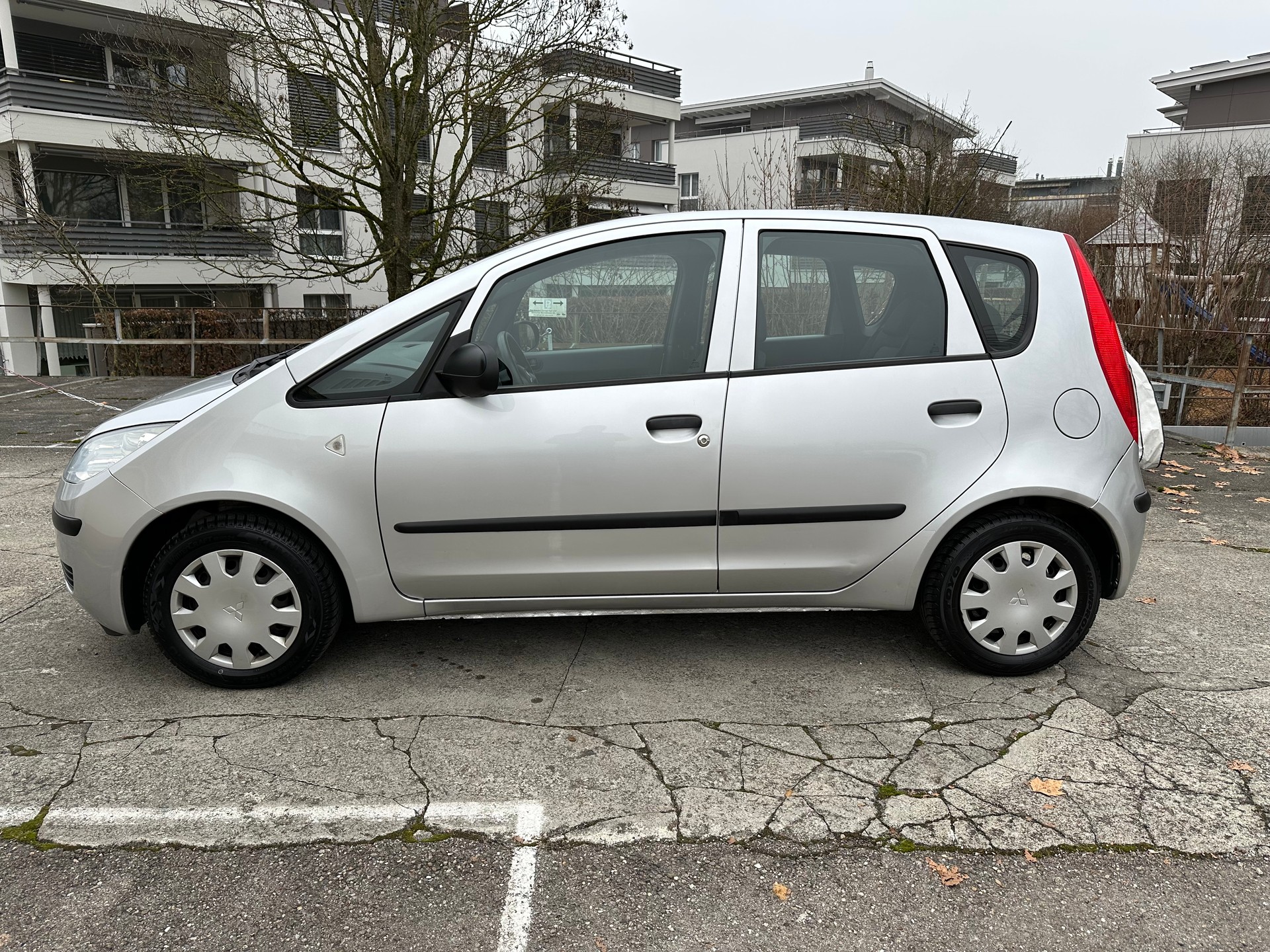 MITSUBISHI Colt 1.3 16V Invite-image-3
