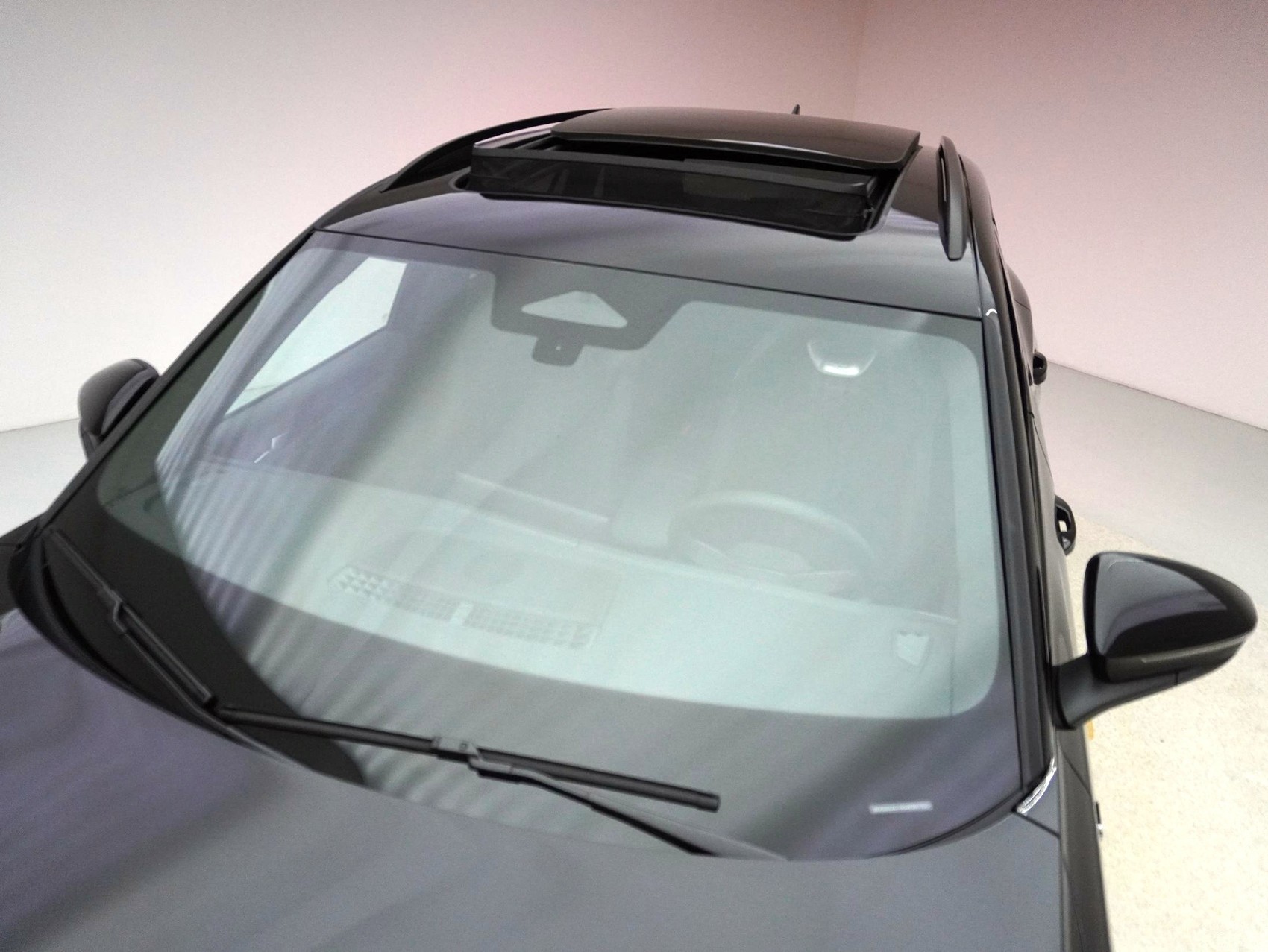VW Tiguan 2.0 TSI DSG R-Line Black Style 4Motion (2025)-image-6