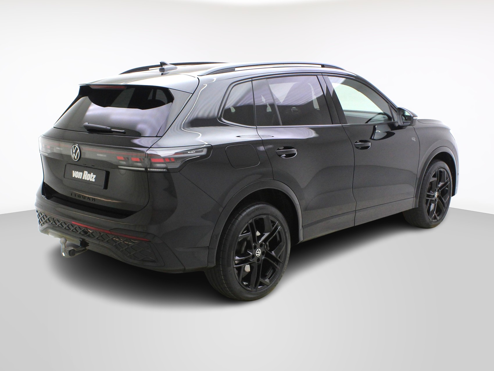 VW Tiguan 2.0 TSI DSG R-Line Black Style 4Motion (2025)-image-3