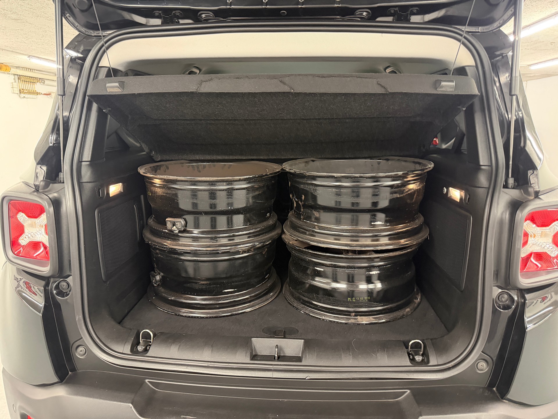 JEEP Renegade 2.0 CRD Trailhawk AWD + Low Range 9ATX-image-16