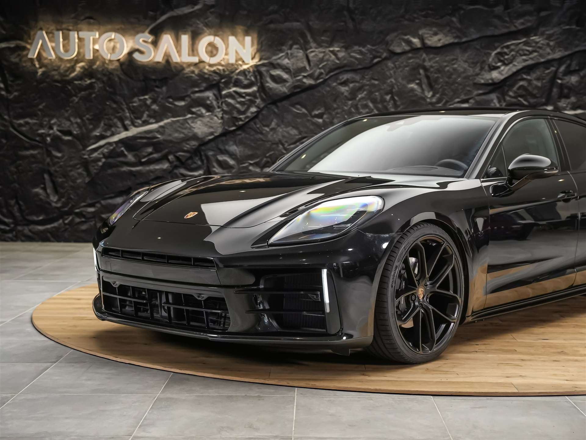 PORSCHE Panamera 2.9 V6 4 *22" Felgen*All Black*Head-Up*-image-13