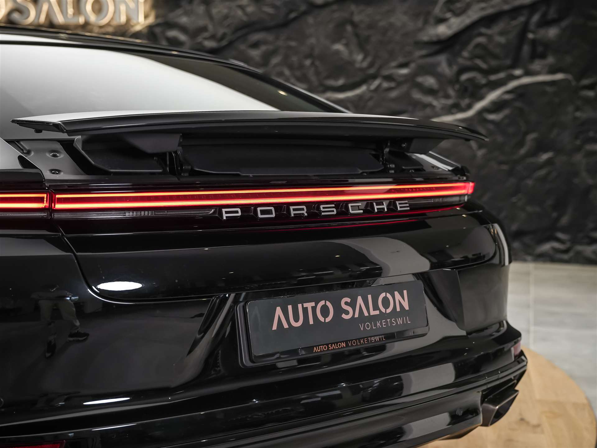 PORSCHE Panamera 2.9 V6 4 *22" Felgen*All Black*Head-Up*-image-18