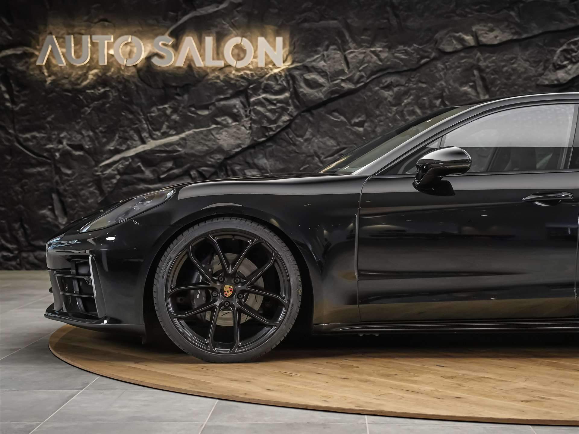 PORSCHE Panamera 2.9 V6 4 *22" Felgen*All Black*Head-Up*-image-14