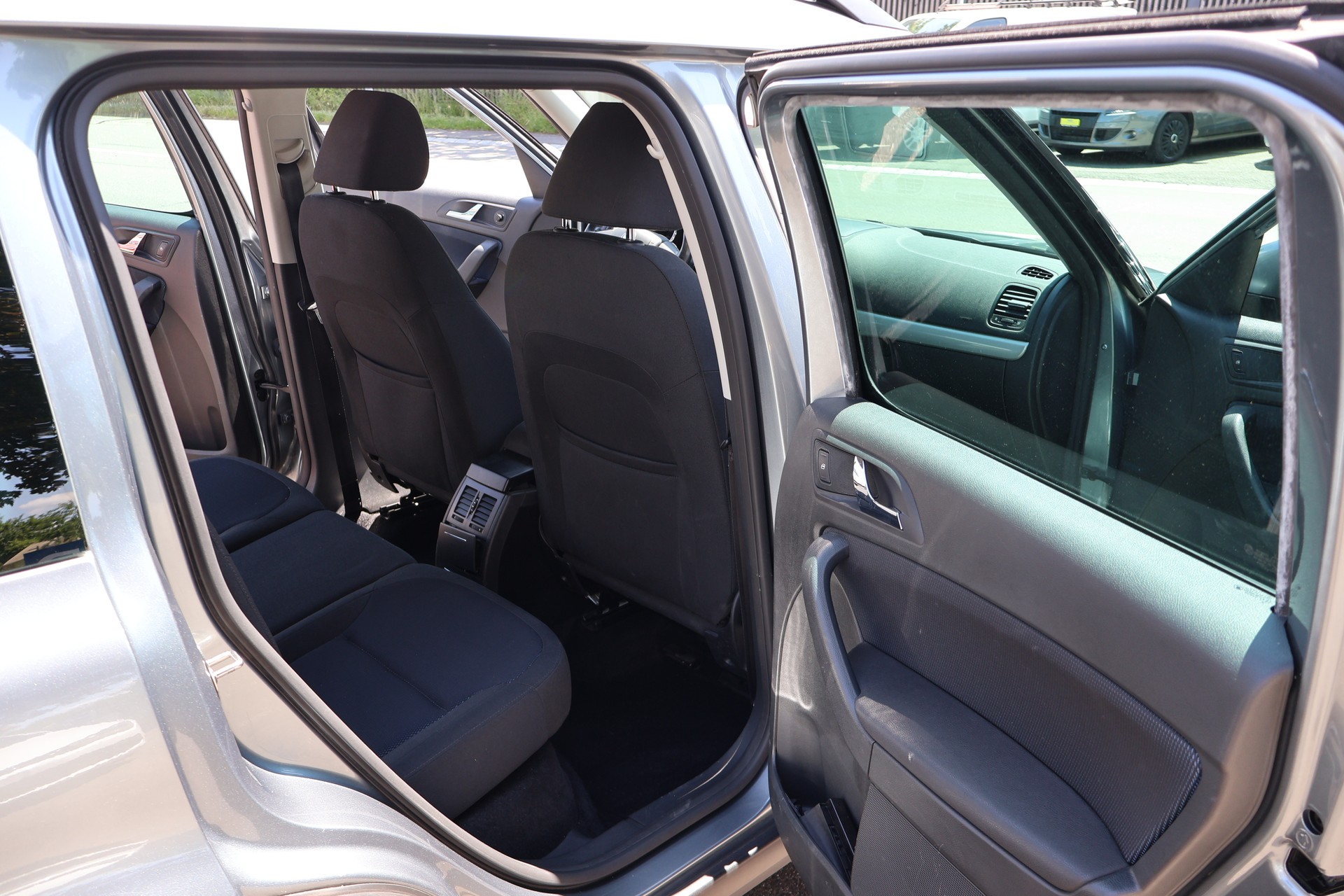 SKODA Yeti 2.0 TDI Ambition 4x4-image-15