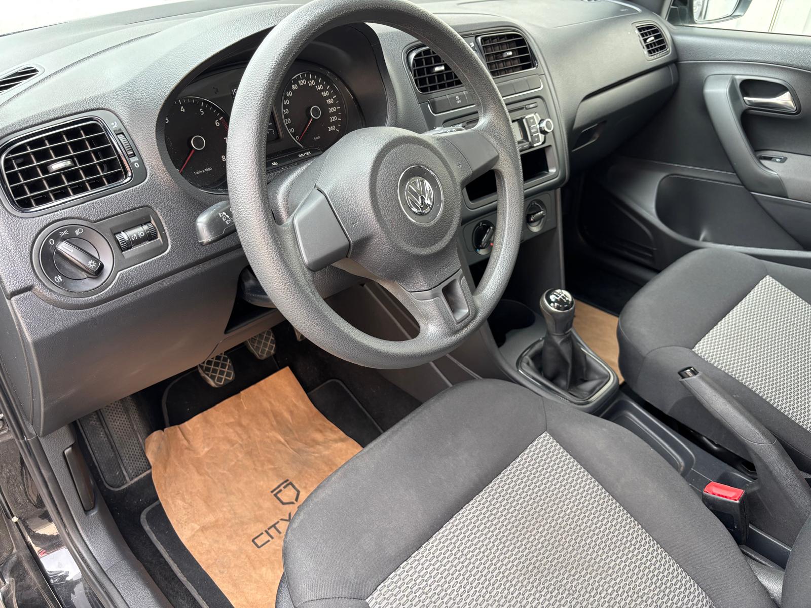 VW Polo 1.2 6V Trendline-image-8