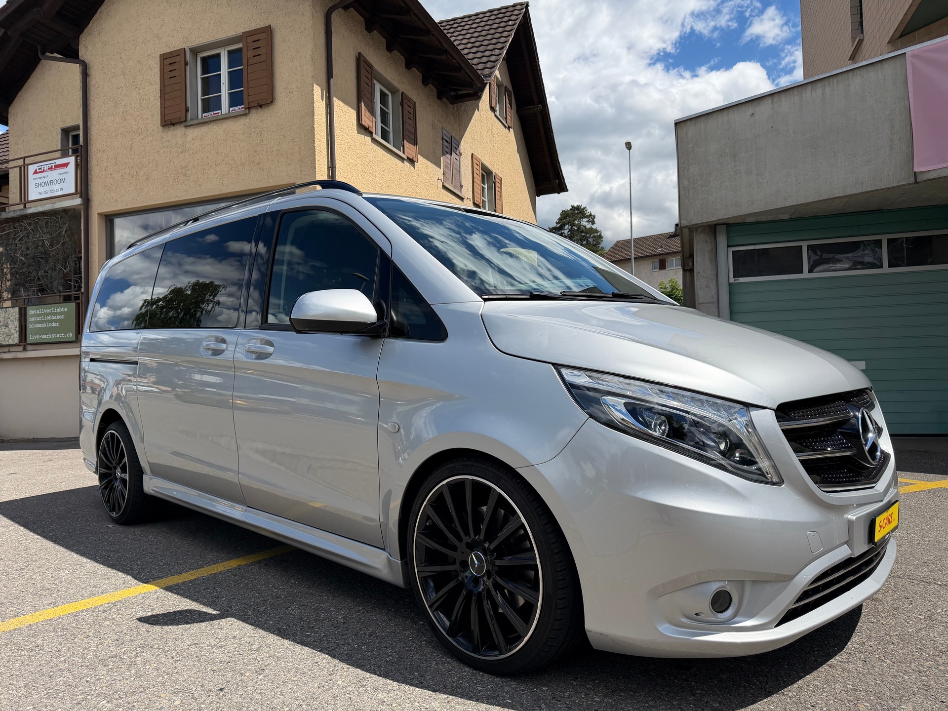 MERCEDES-BENZ Vito 119 BlueTEC Tourer Pro EL 7G-Tronic-image-2