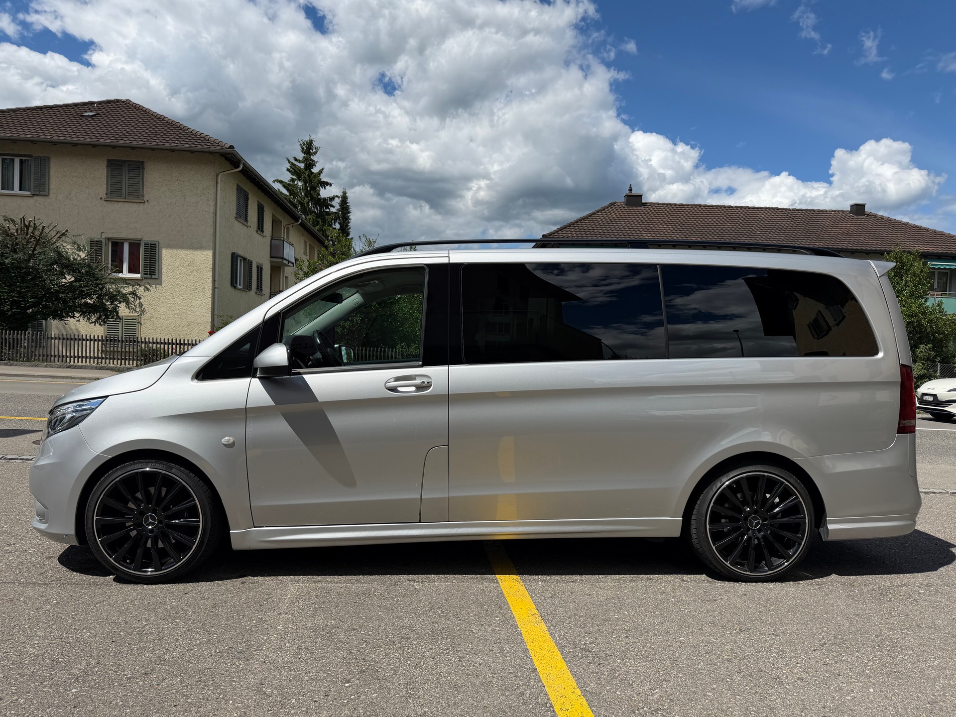 MERCEDES-BENZ Vito 119 BlueTEC Tourer Pro EL 7G-Tronic-image-0