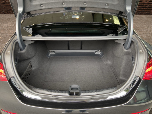 MERCEDES-BENZ C 200 4M AMG Line-image-6