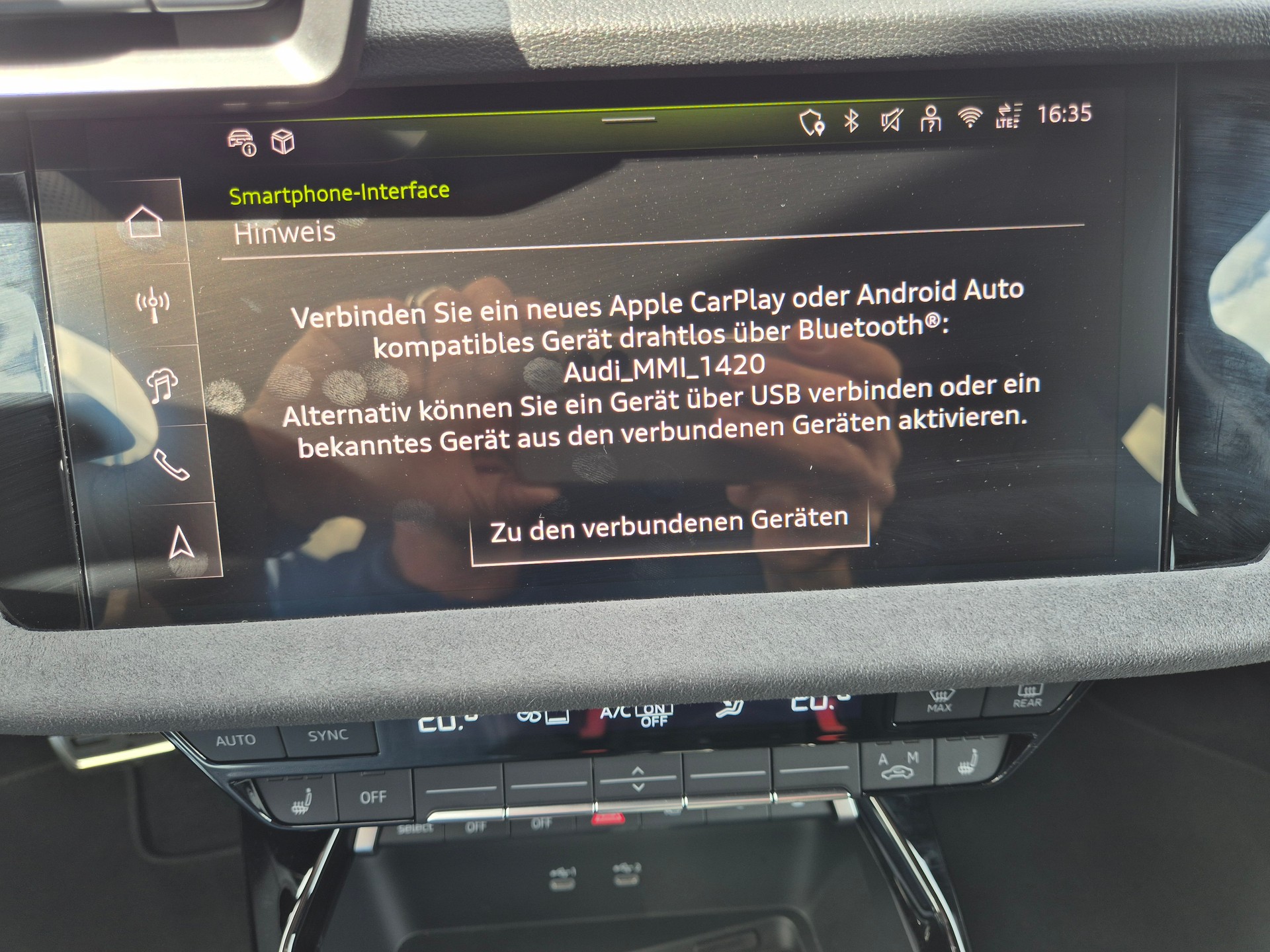 AUDI RS3 Sportback 2.5 TSI quattro S-tronic-image-19