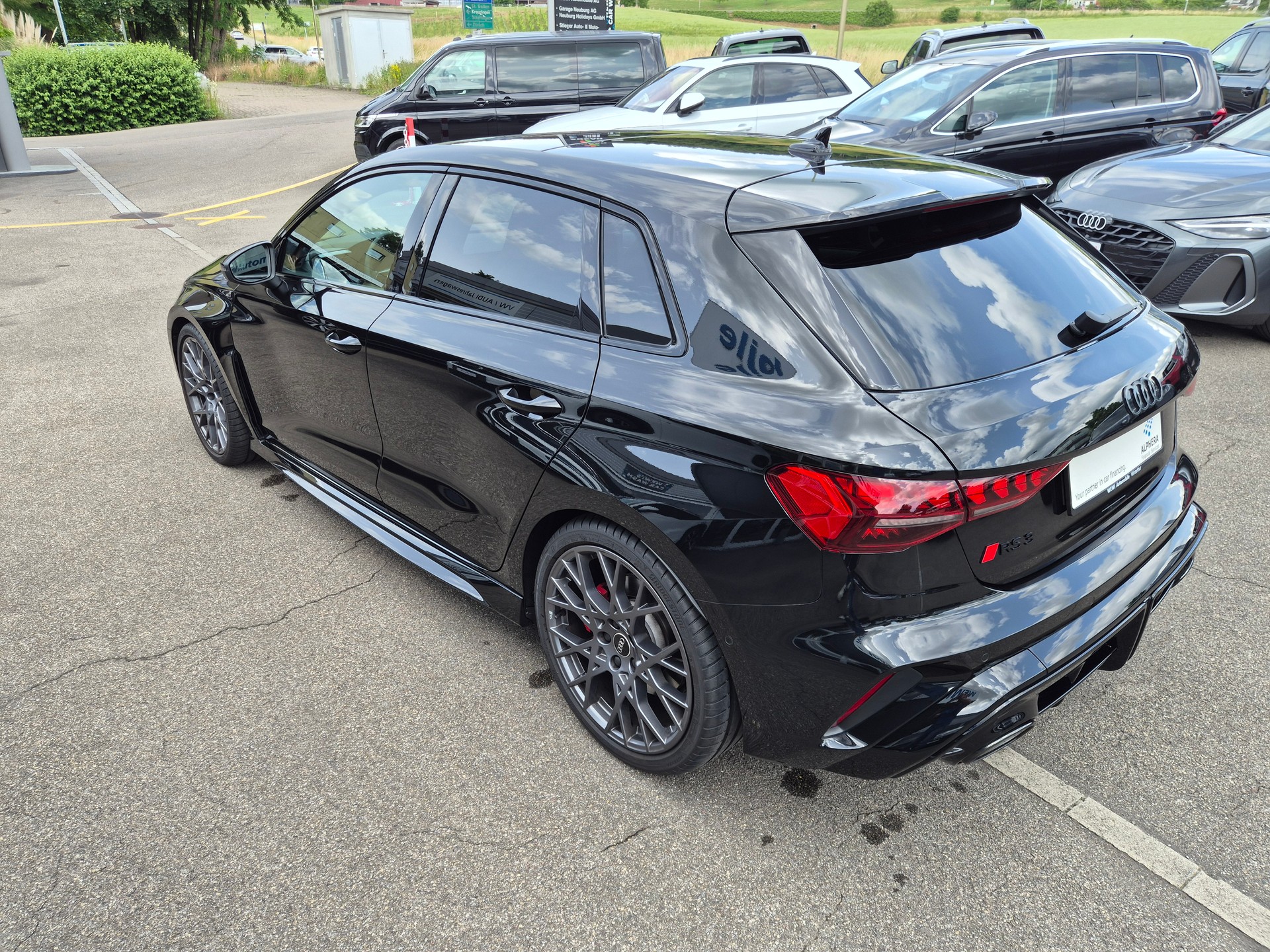 AUDI RS3 Sportback 2.5 TSI quattro S-tronic-image-6