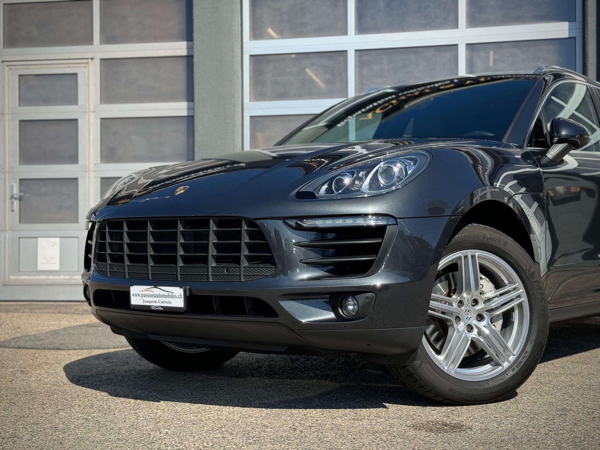 PORSCHE Macan S PDK - Véhicule Suisse (CH)-image-2