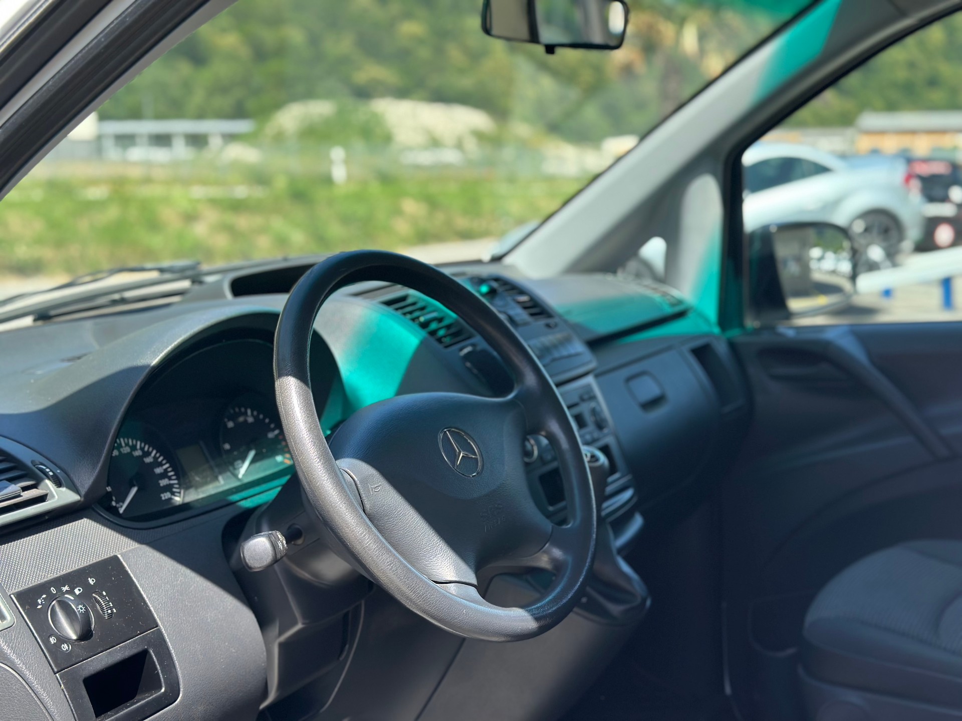MERCEDES-BENZ Vito 113 CDI Blue Efficiency 4Matic A-image-7