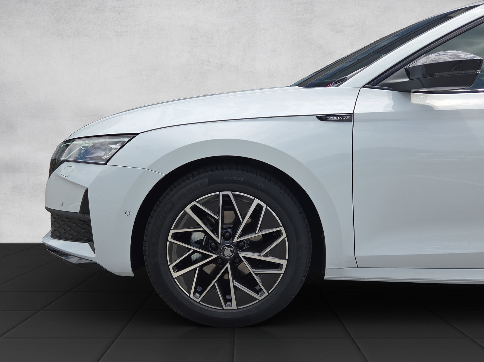 SKODA Octavia Combi 1.5 TSI mHEV DSG Sport Line-image-14
