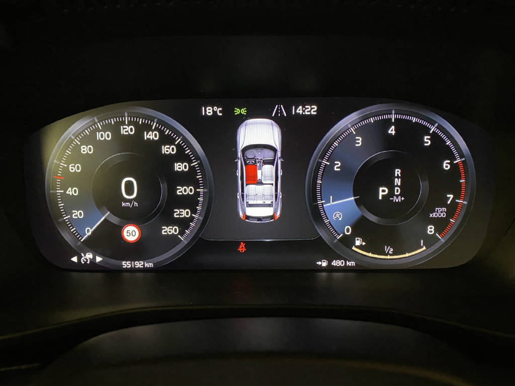 VOLVO XC40 2.0 T4 Inscription AWD-image-8