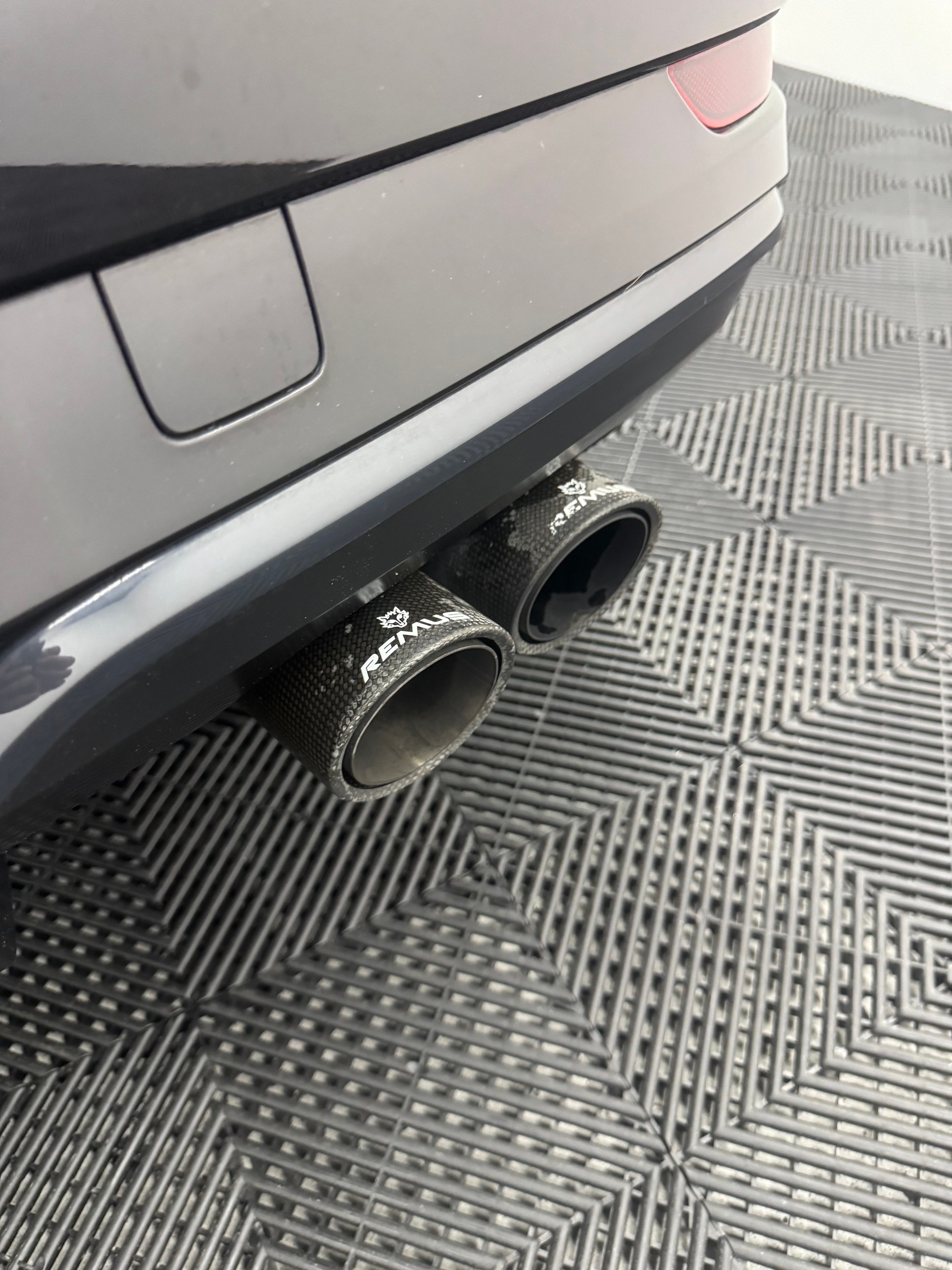 AUDI S3 Sportback 2.0 TFSI quattro S-tronic-image-12