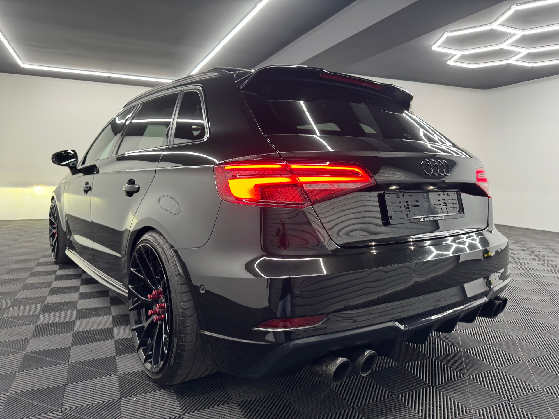 AUDI S3 Sportback 2.0 TFSI quattro S-tronic-image-5