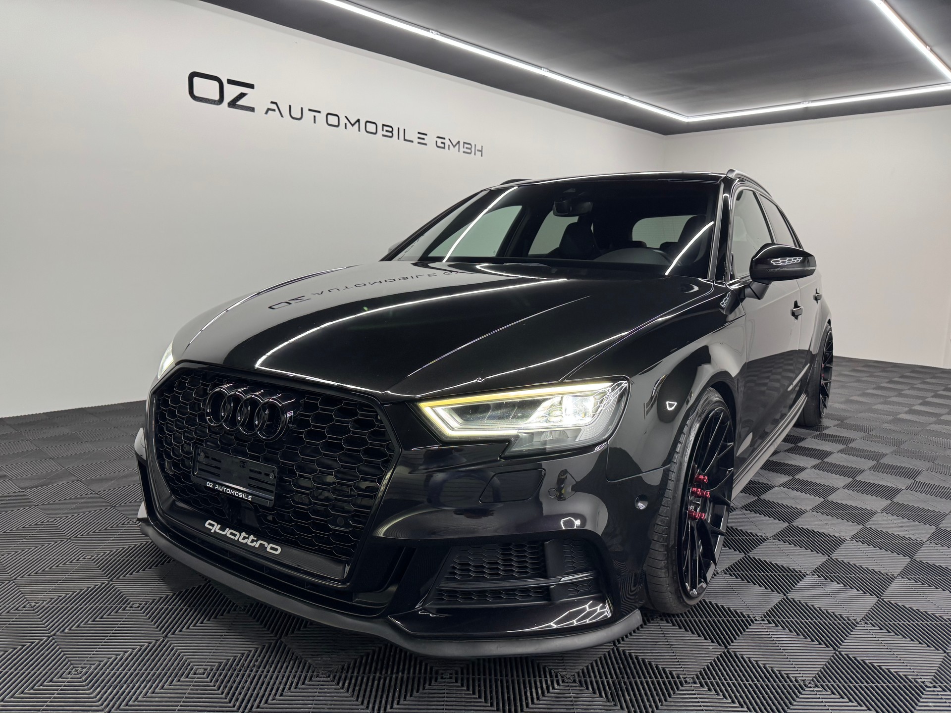 AUDI S3 Sportback 2.0 TFSI quattro S-tronic-image-2