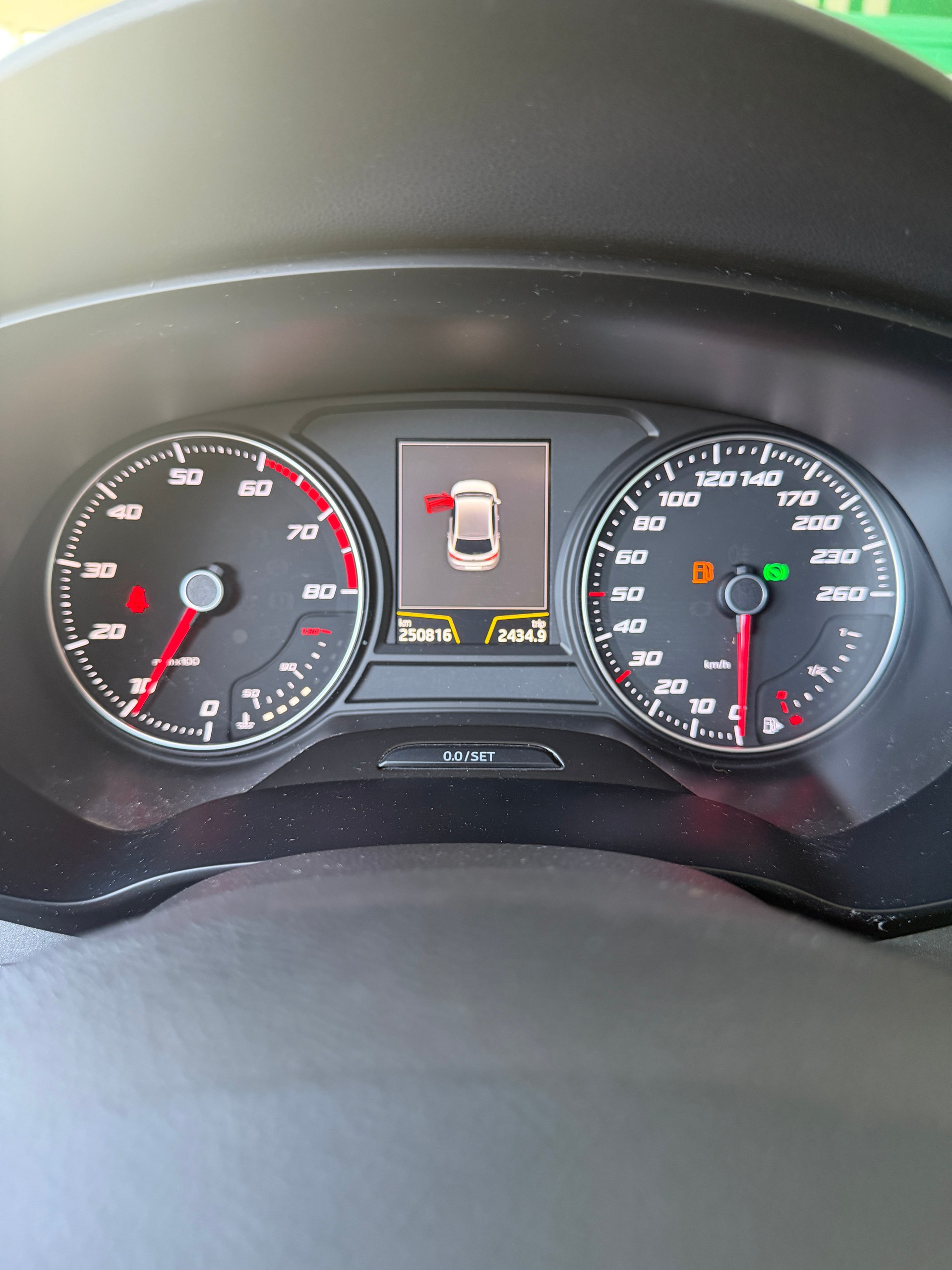 SEAT Leon 1.8 TSI FR DSG-image-15