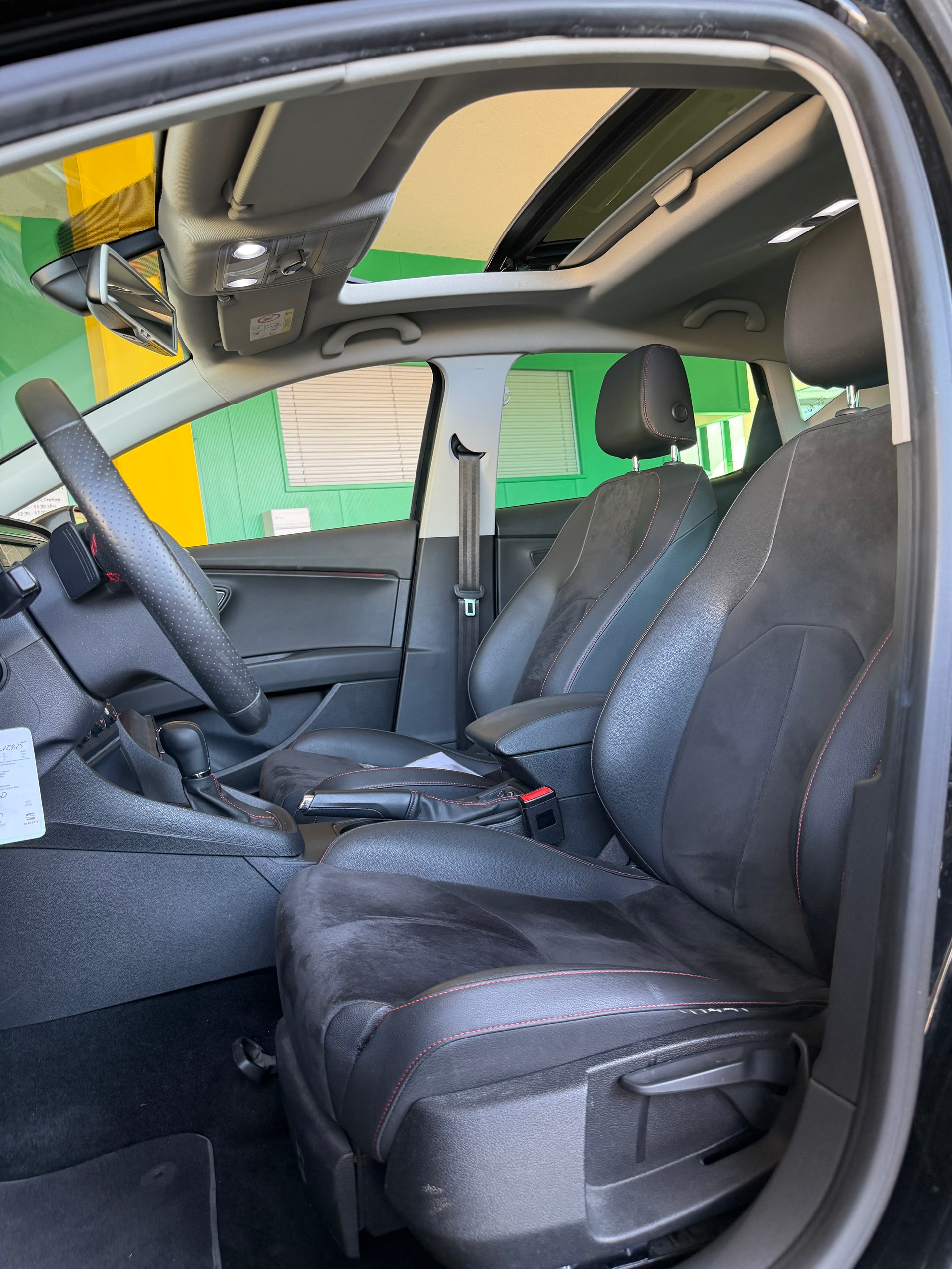 SEAT Leon 1.8 TSI FR DSG-image-9