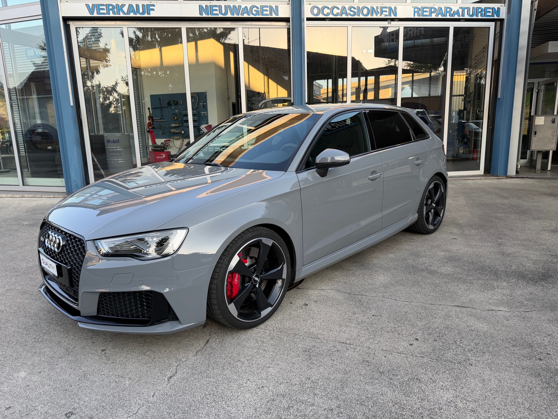AUDI RS3 2.5 TSI quattro S-tronic-image-5