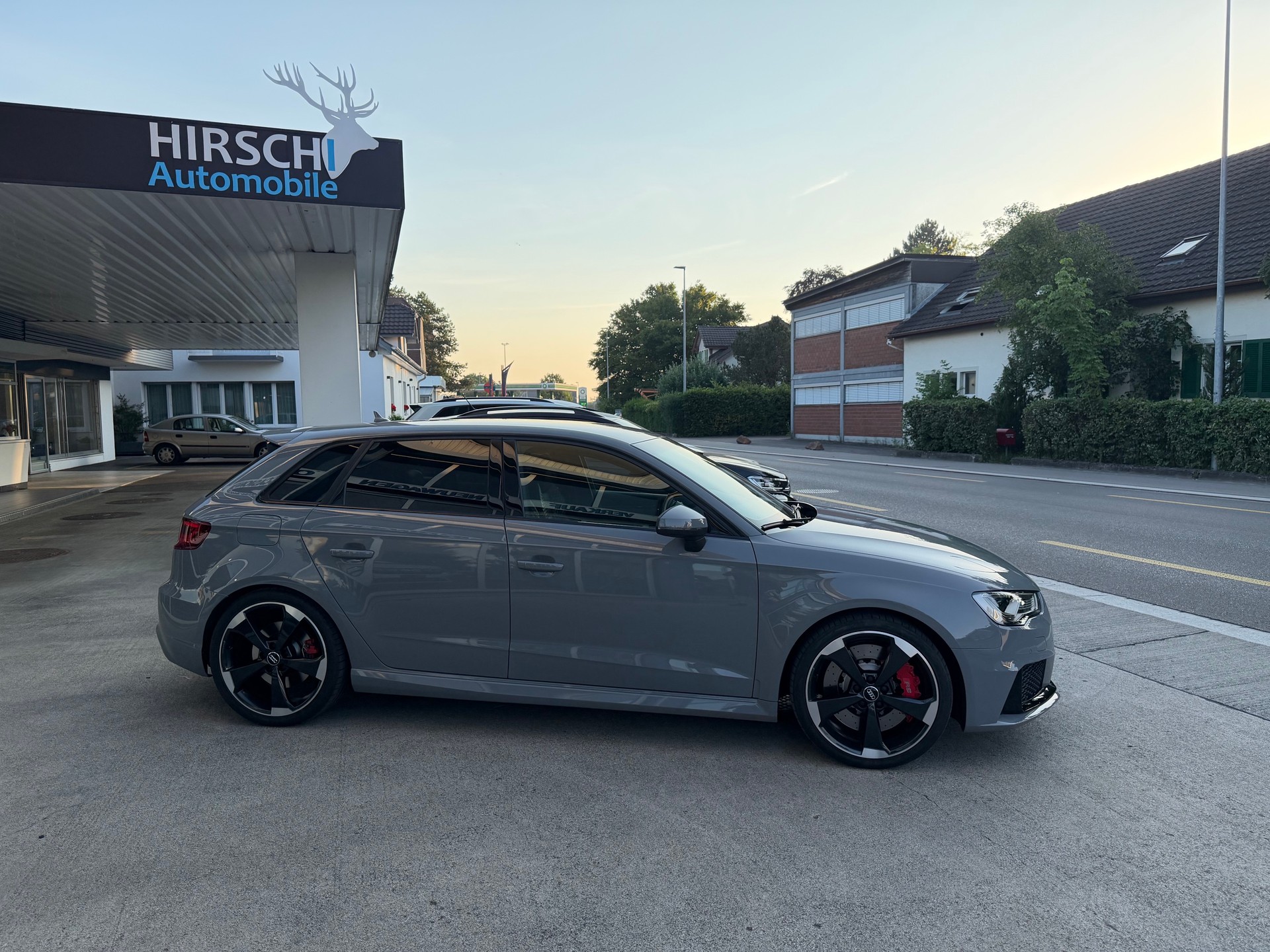 AUDI RS3 2.5 TSI quattro S-tronic-image-1