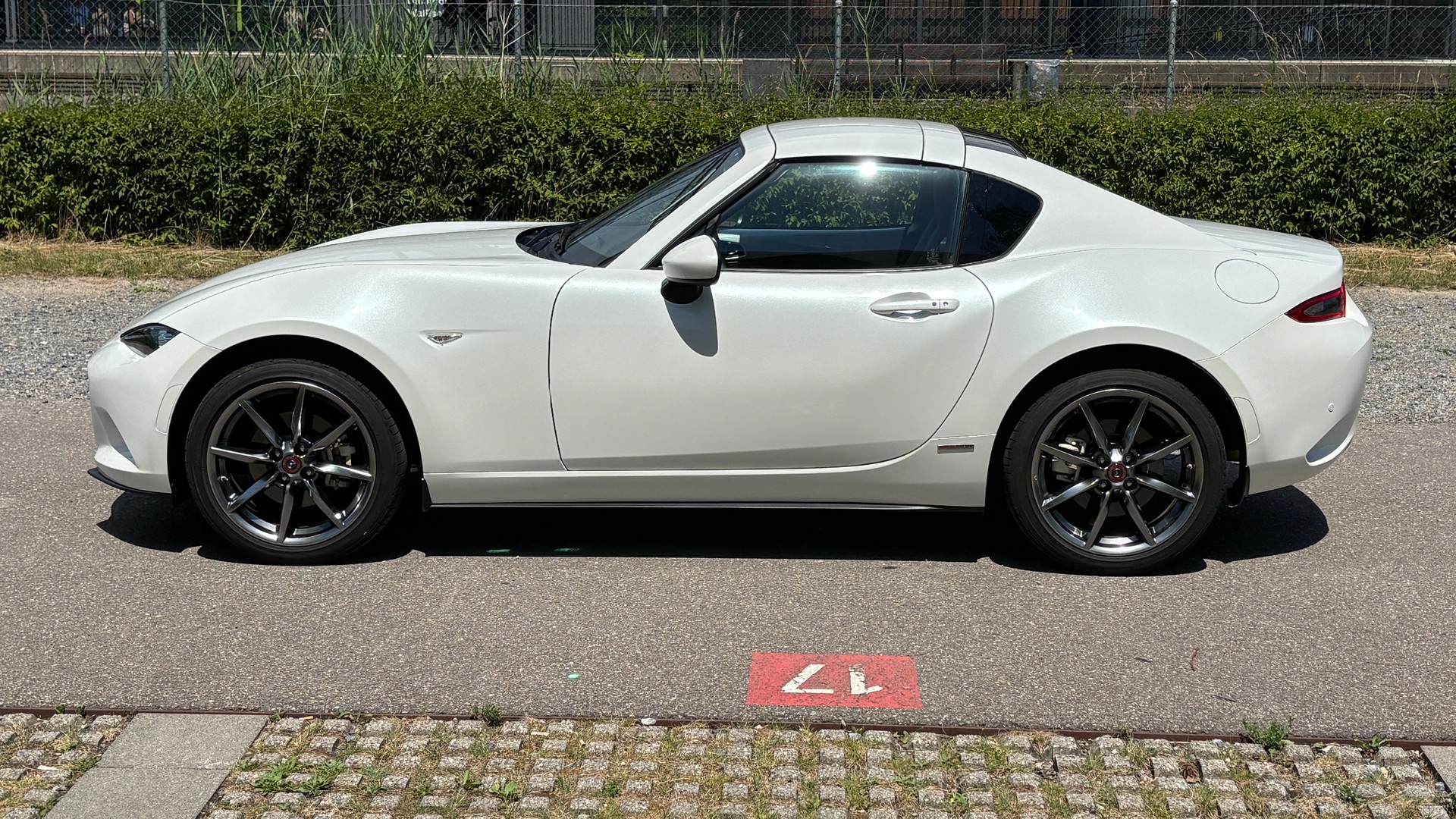 MAZDA MX-5 RF 100 Years of Mazda-image-1