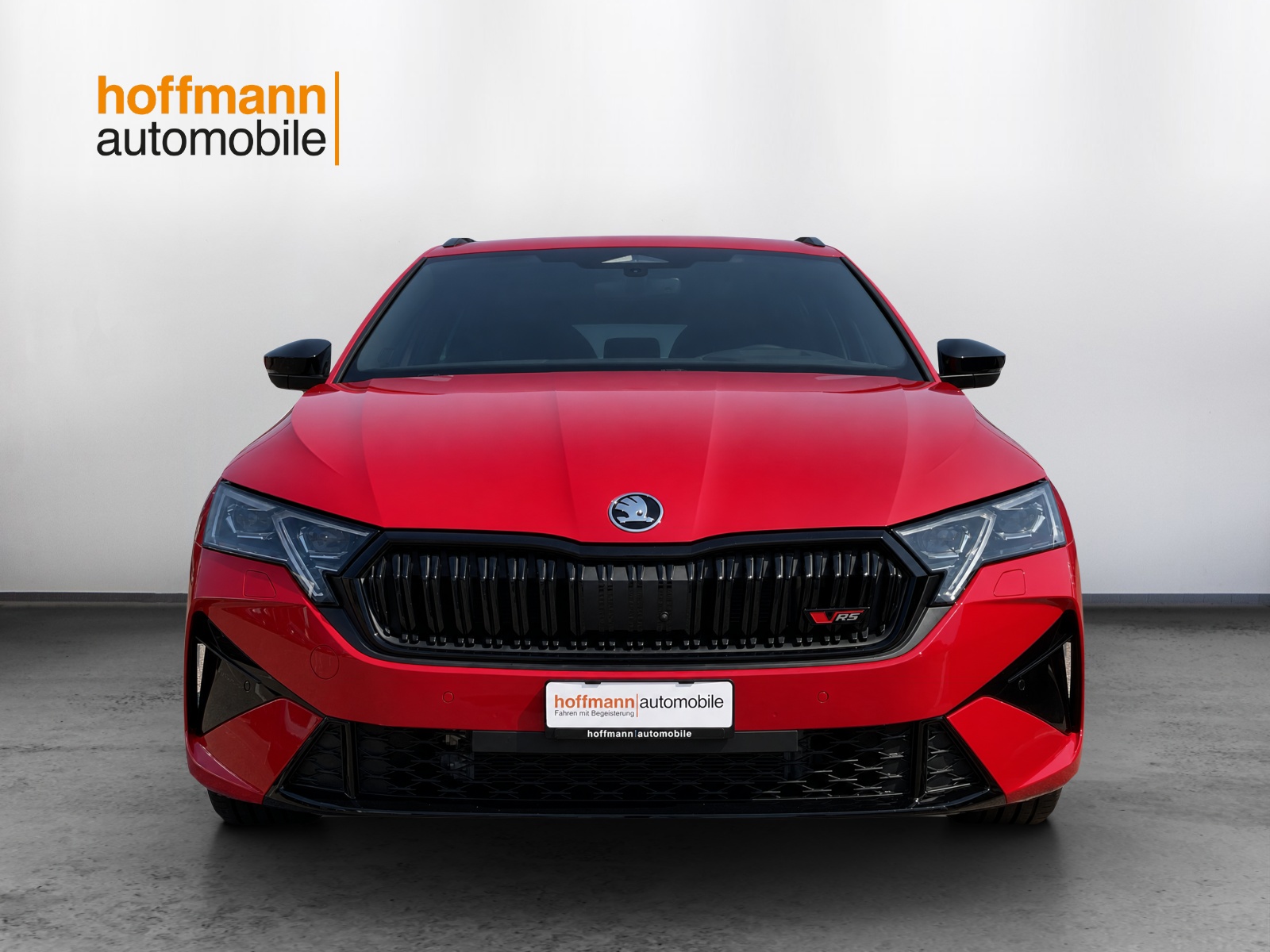 SKODA Octavia Combi 2.0 TSI DSG RS 30 Years Edition-image-1