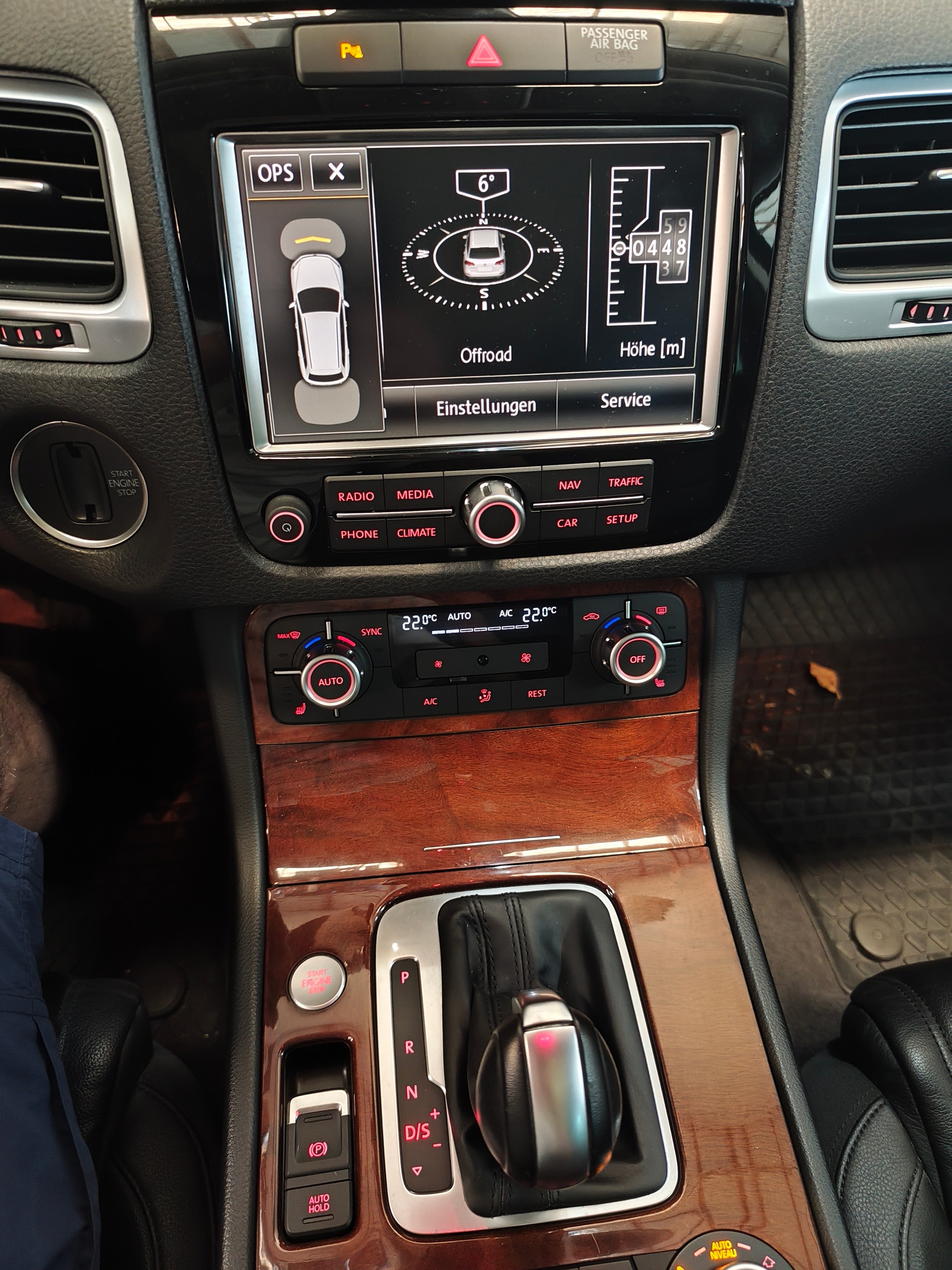 VW 3.0 V6 TDI 245 BMT Black Pearl-image-10