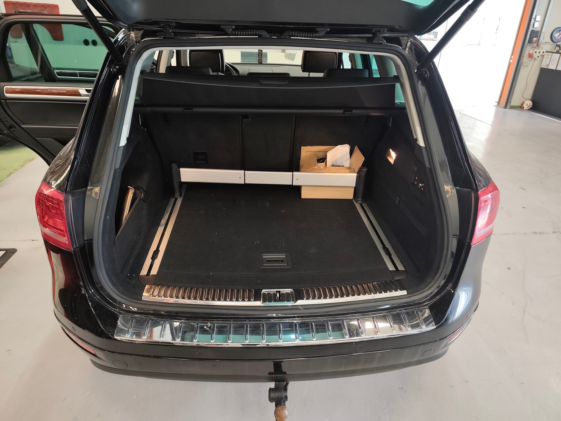 VW 3.0 V6 TDI 245 BMT Black Pearl-image-9