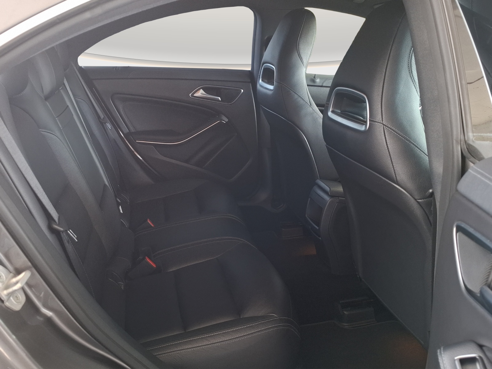 MERCEDES-BENZ CLA 220 CDI AMG Line 7G-DCT // CH Fahrzeug // Aversus Felgen 8.5 x 20 Sommerreifen NEU-image-10
