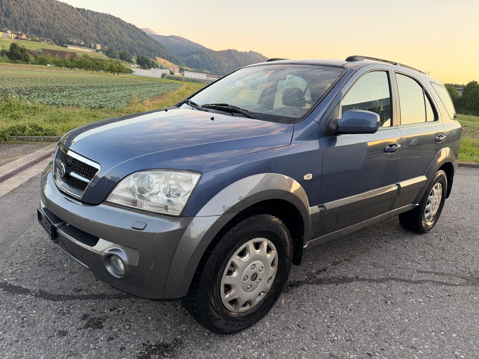 KIA Sorento 2.5 CRDI Family-image-0