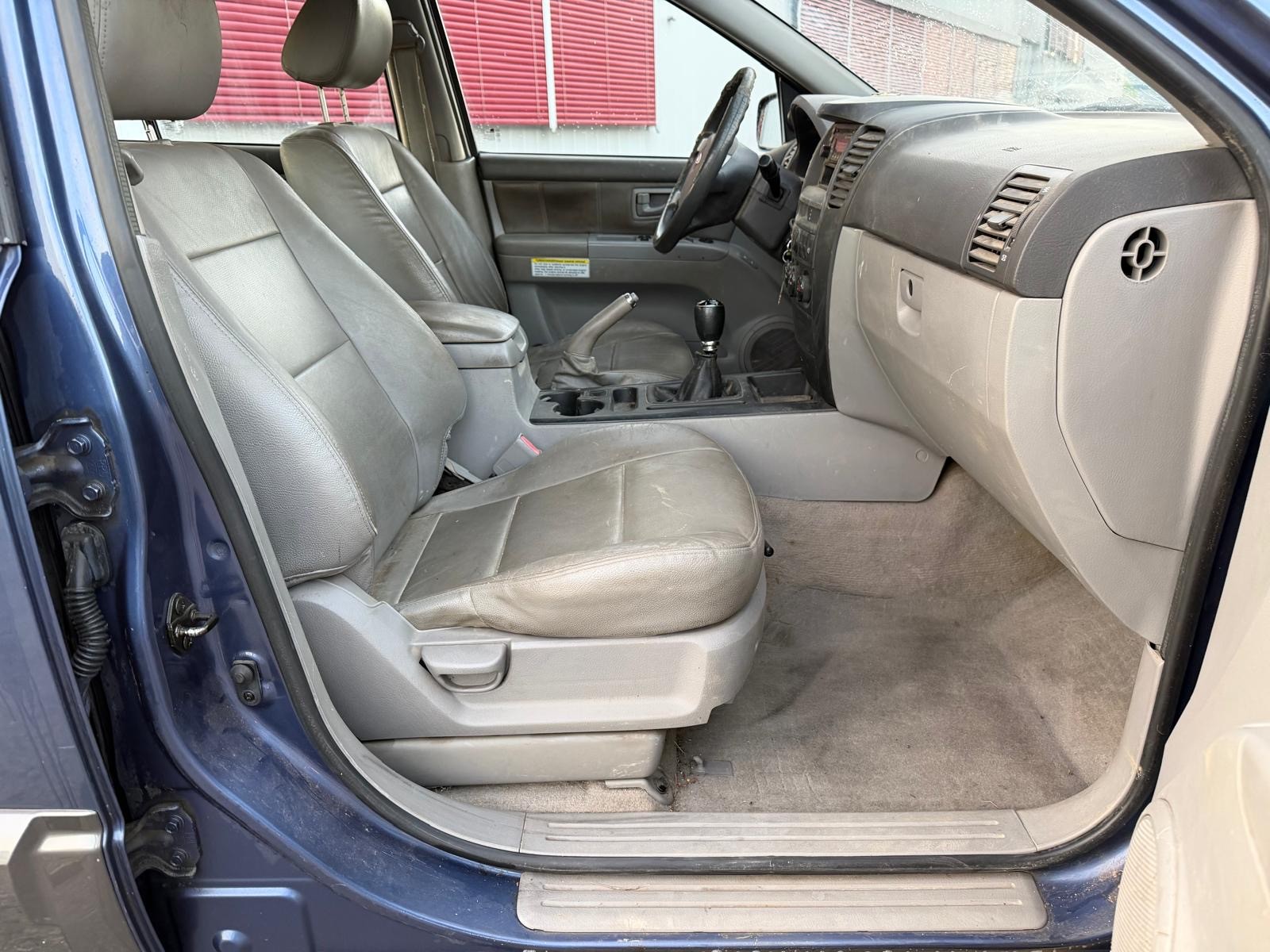 KIA Sorento 2.5 CRDI Family-image-10