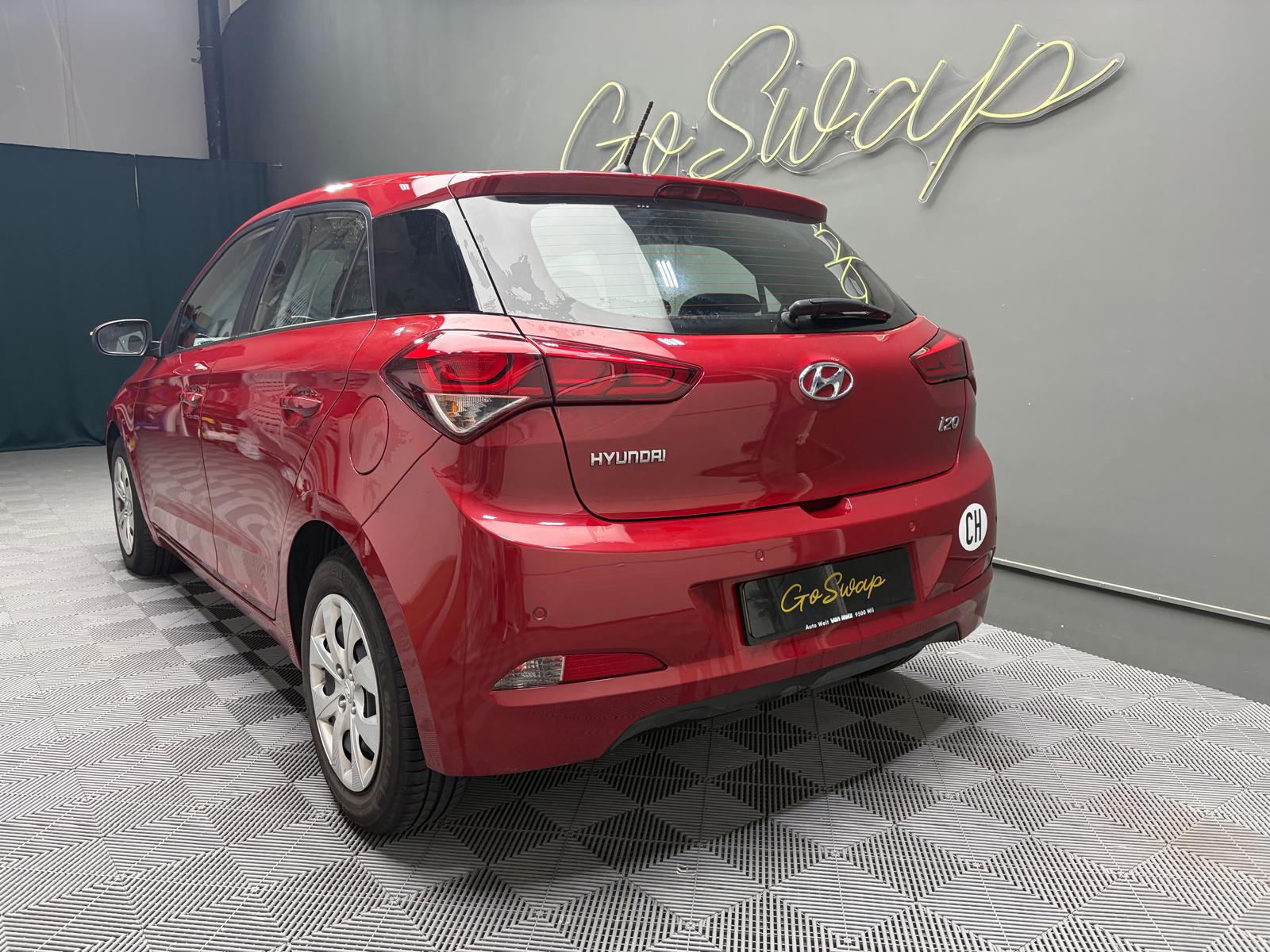 HYUNDAI i20 1.4 Amplia-image-7