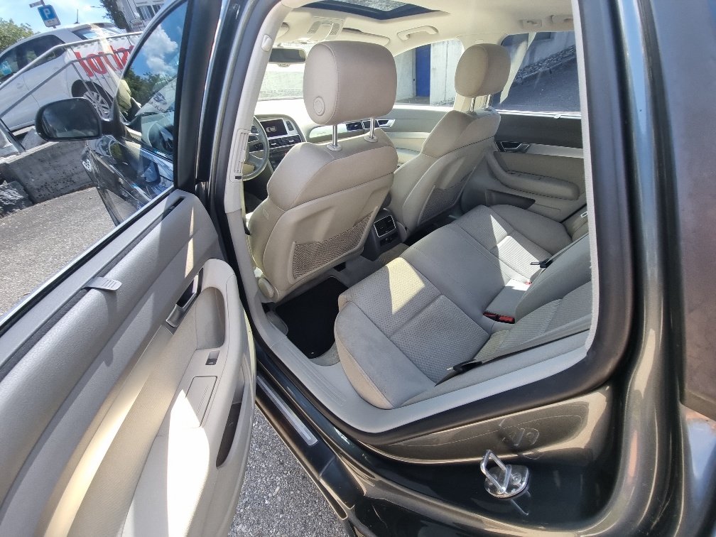AUDI A6 Avant 3.0 TFSI quattro tiptronic-image-9