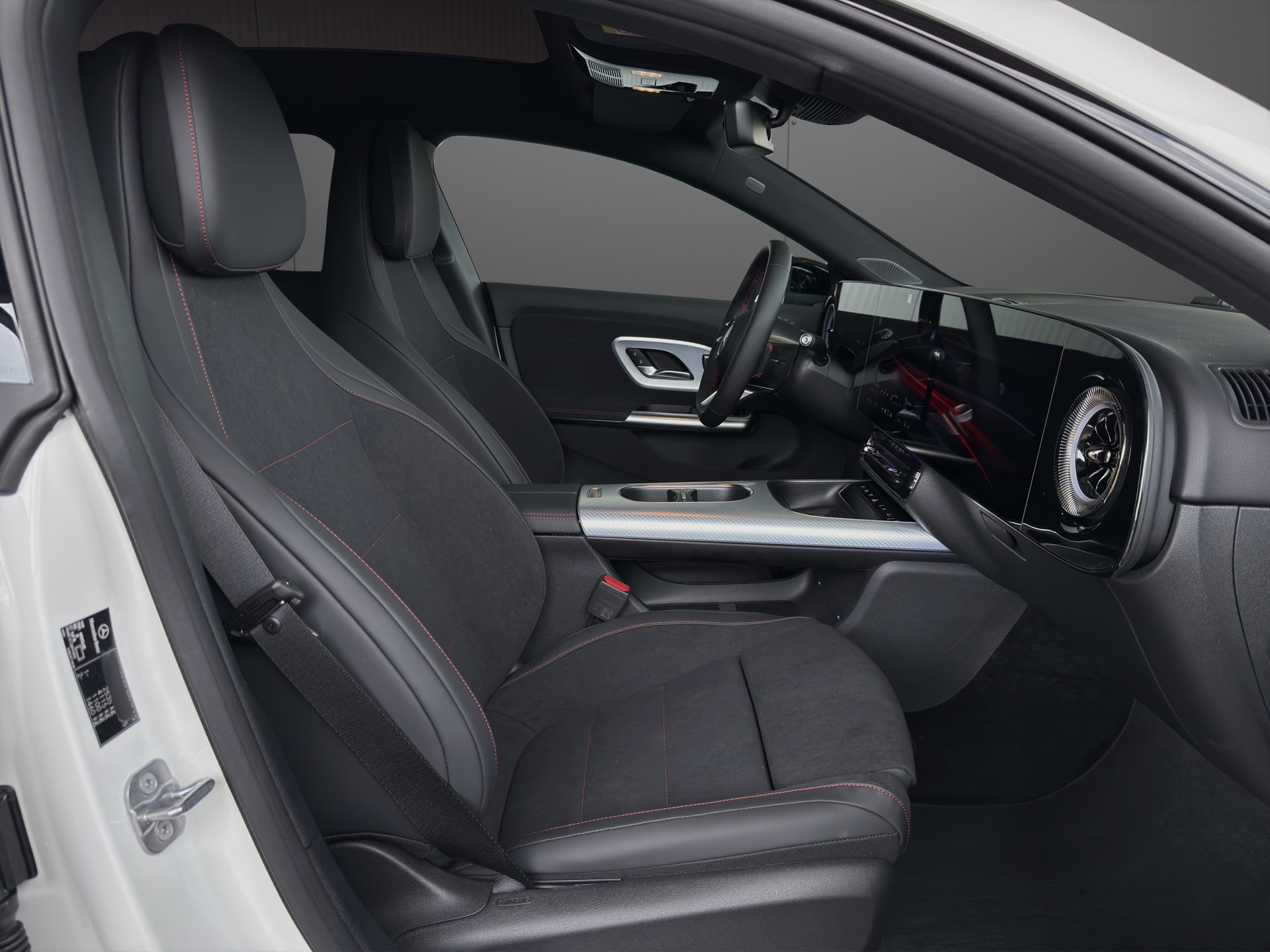 MERCEDES-BENZ CLA Shooting Brake 250+ 85 kWh EQ-image-10
